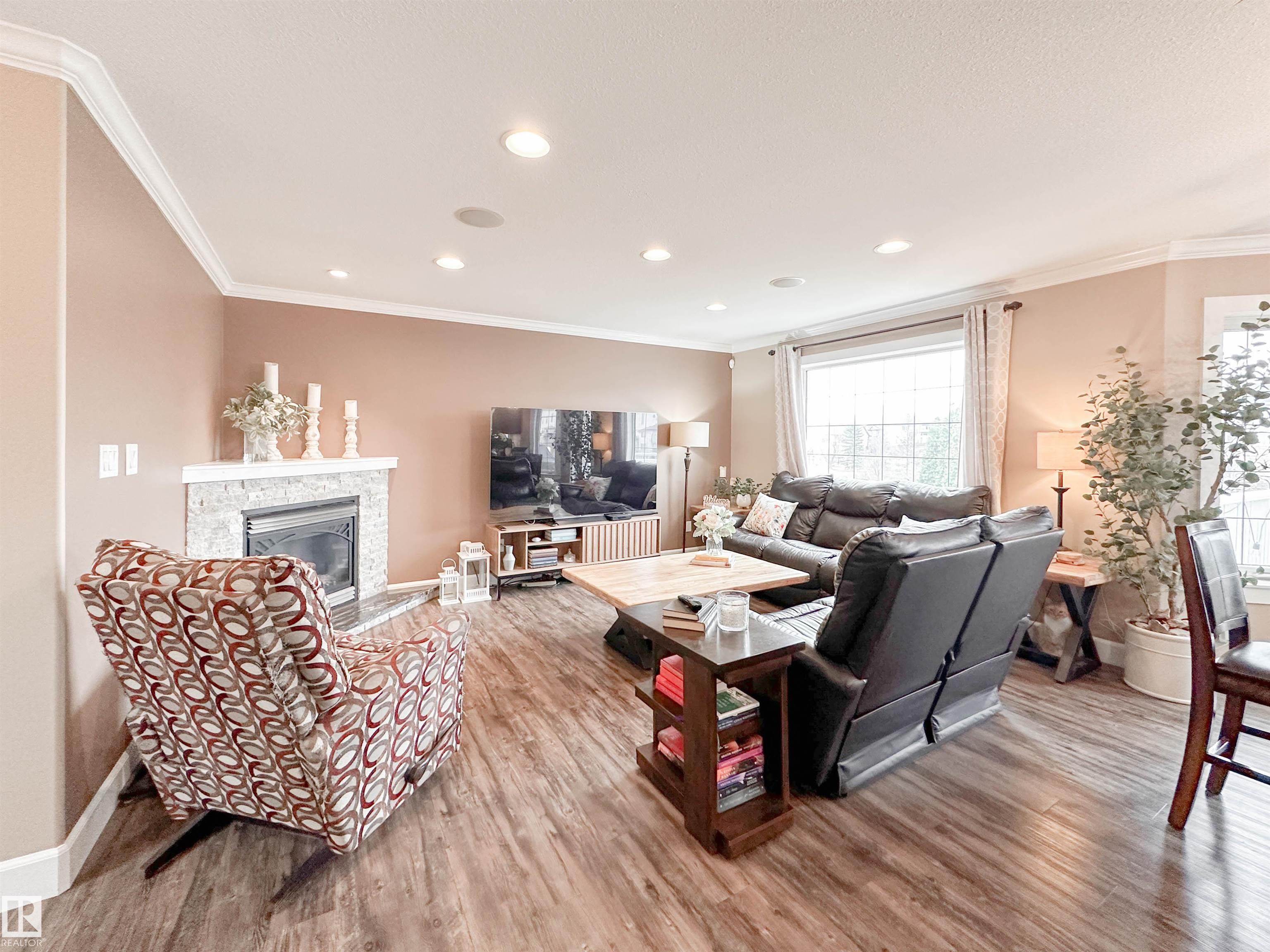 Photo 14 at 13715 149 Avenue NW, Cumberland, Edmonton