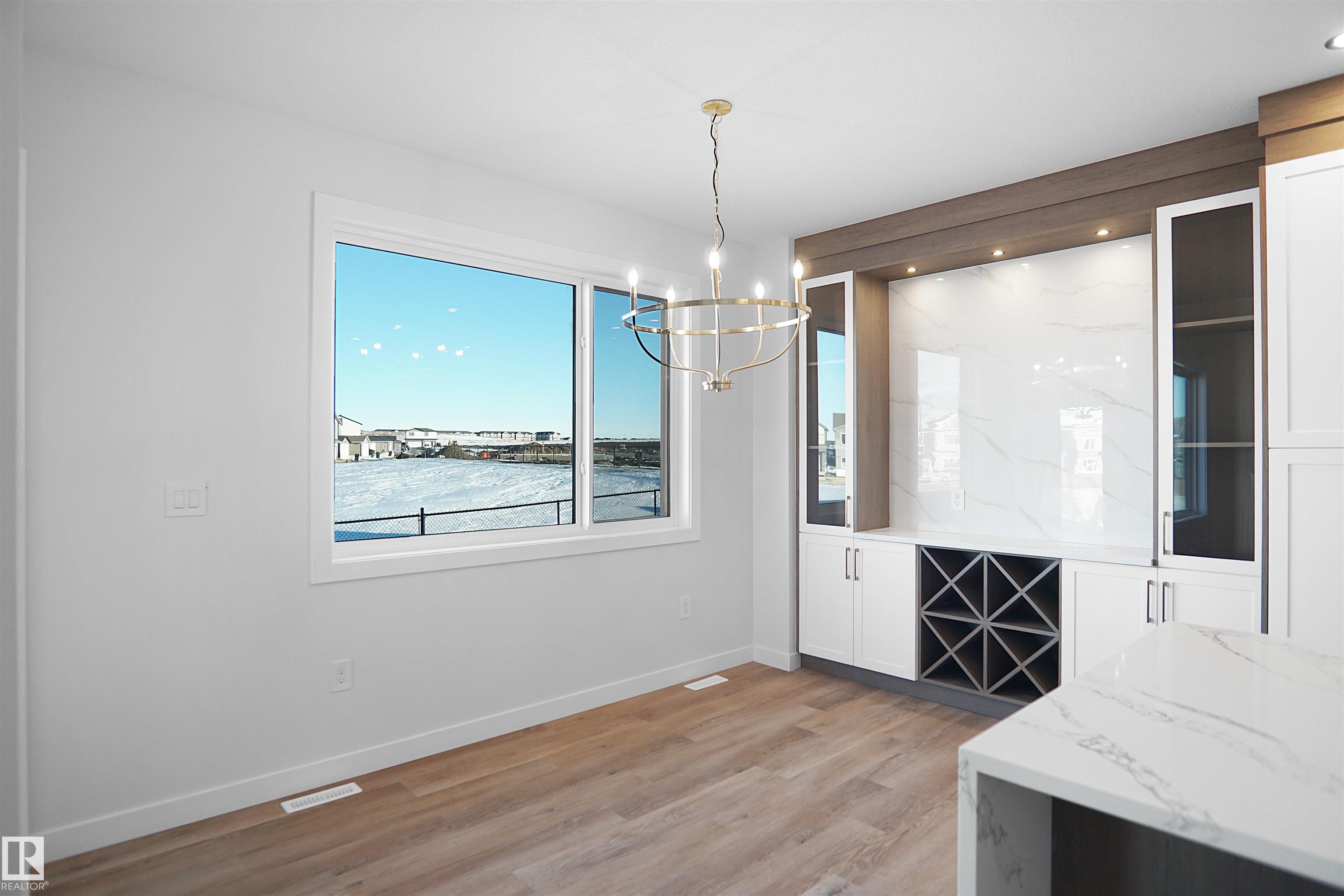 Photo 10 at 6403 29 Avenue SW, Mattson, Edmonton