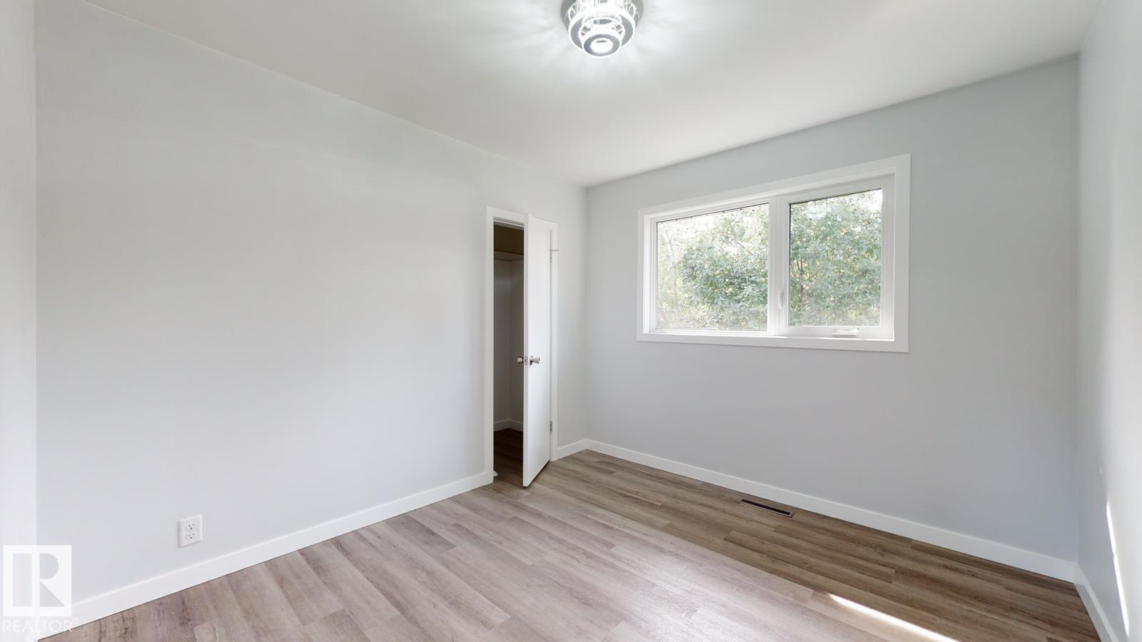 Photo 7 at 11744 135 Street NW, Woodcroft, Edmonton
