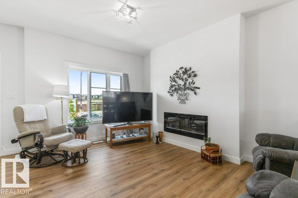 Photo 7 at 114 Castilian Boulevard, Cambrian, Sherwood Park