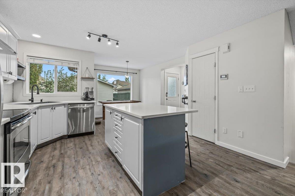 Photo 11 at 12122 17 Avenue SW, Rutherford, Edmonton