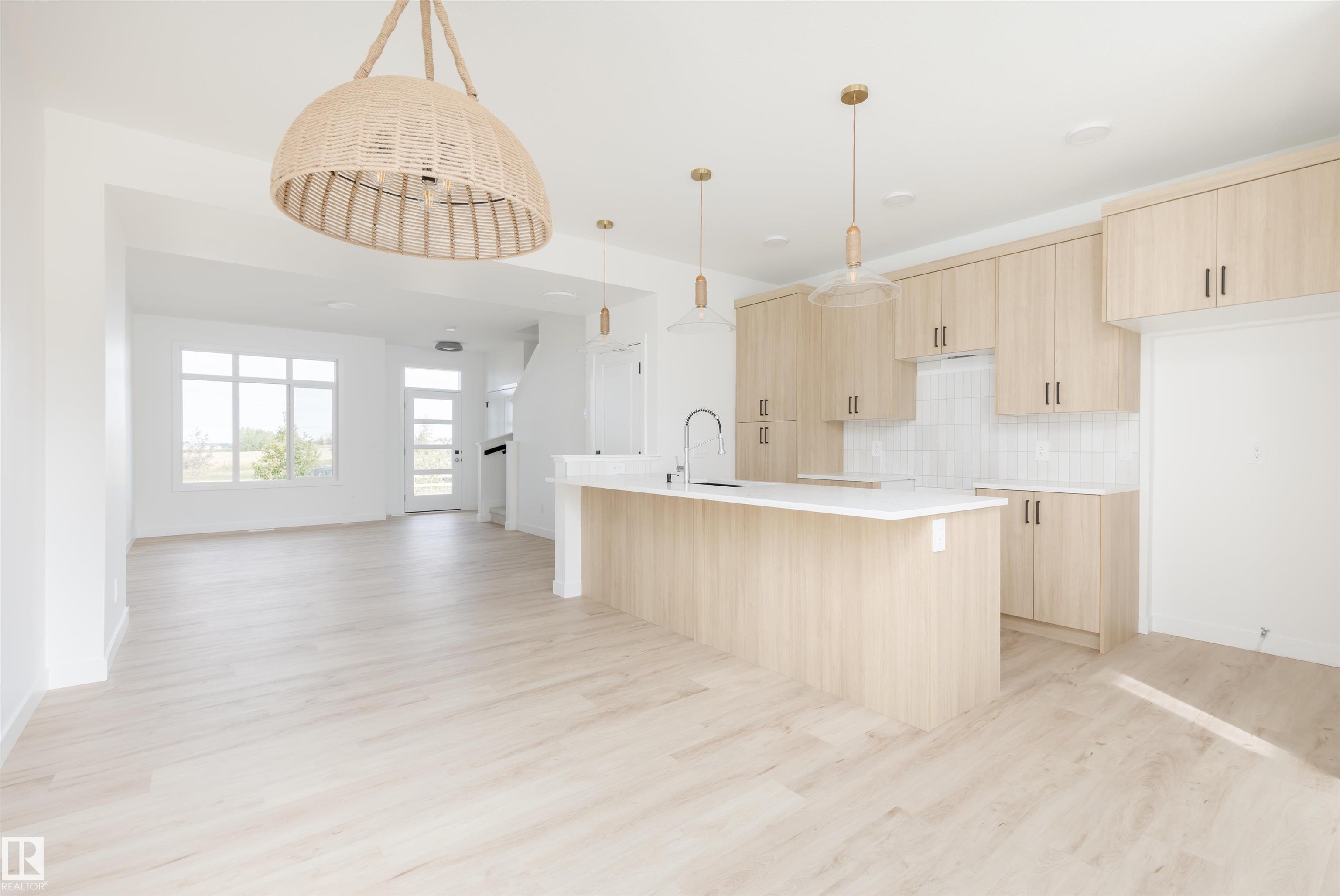 2630 62 Street SW, Mattson, Edmonton