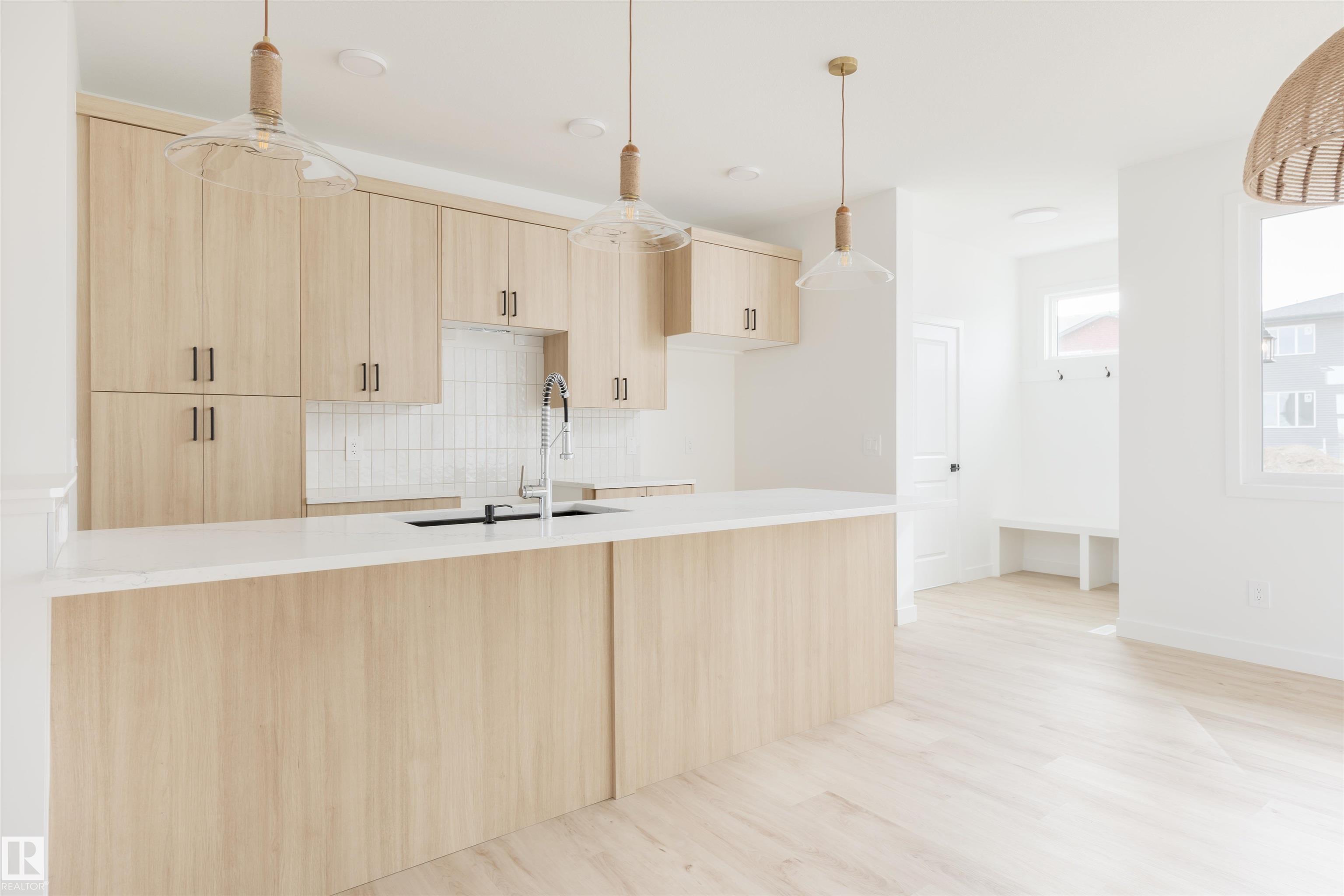 Photo 6 at 2630 62 Street SW, Mattson, Edmonton