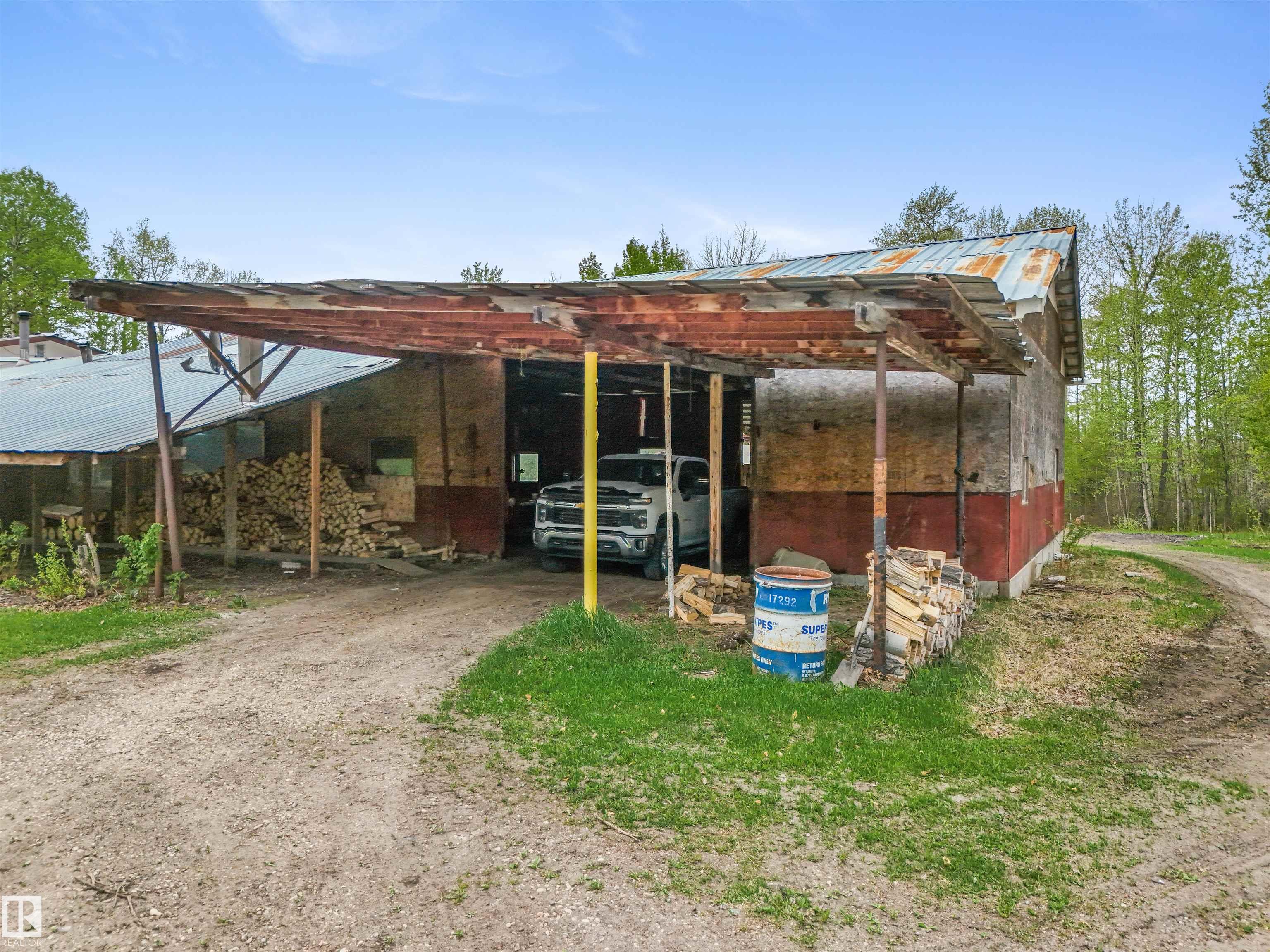 453038 RGE ROAD 61