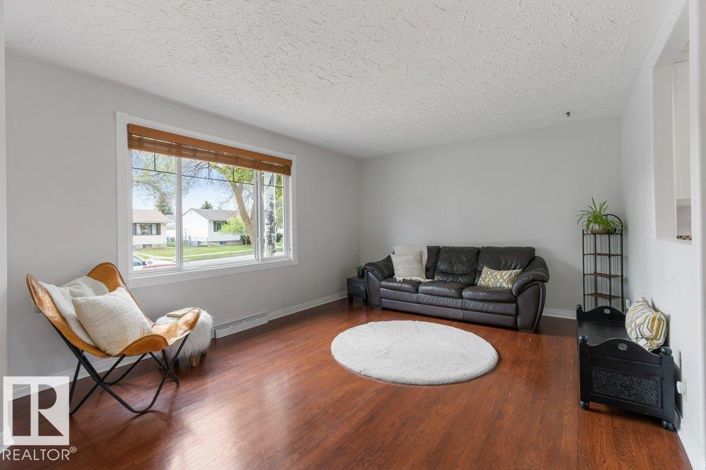 Photo 7 at 13056 Sherbrooke Avenue NW, Sherbrooke, Edmonton