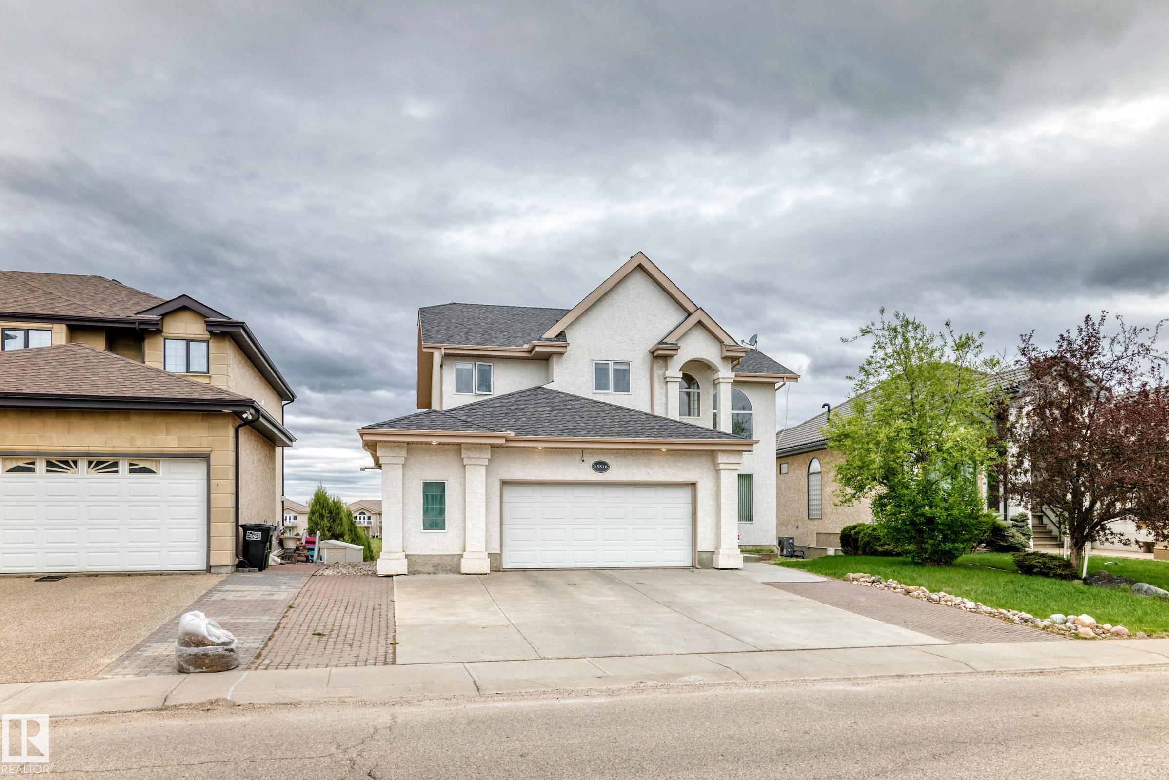 15516 135 Street NW, Carlton, Edmonton