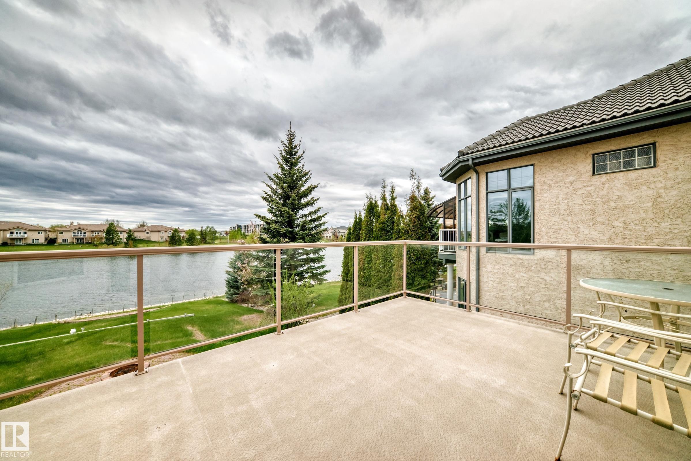Photo 11 at 15516 135 Street NW, Carlton, Edmonton