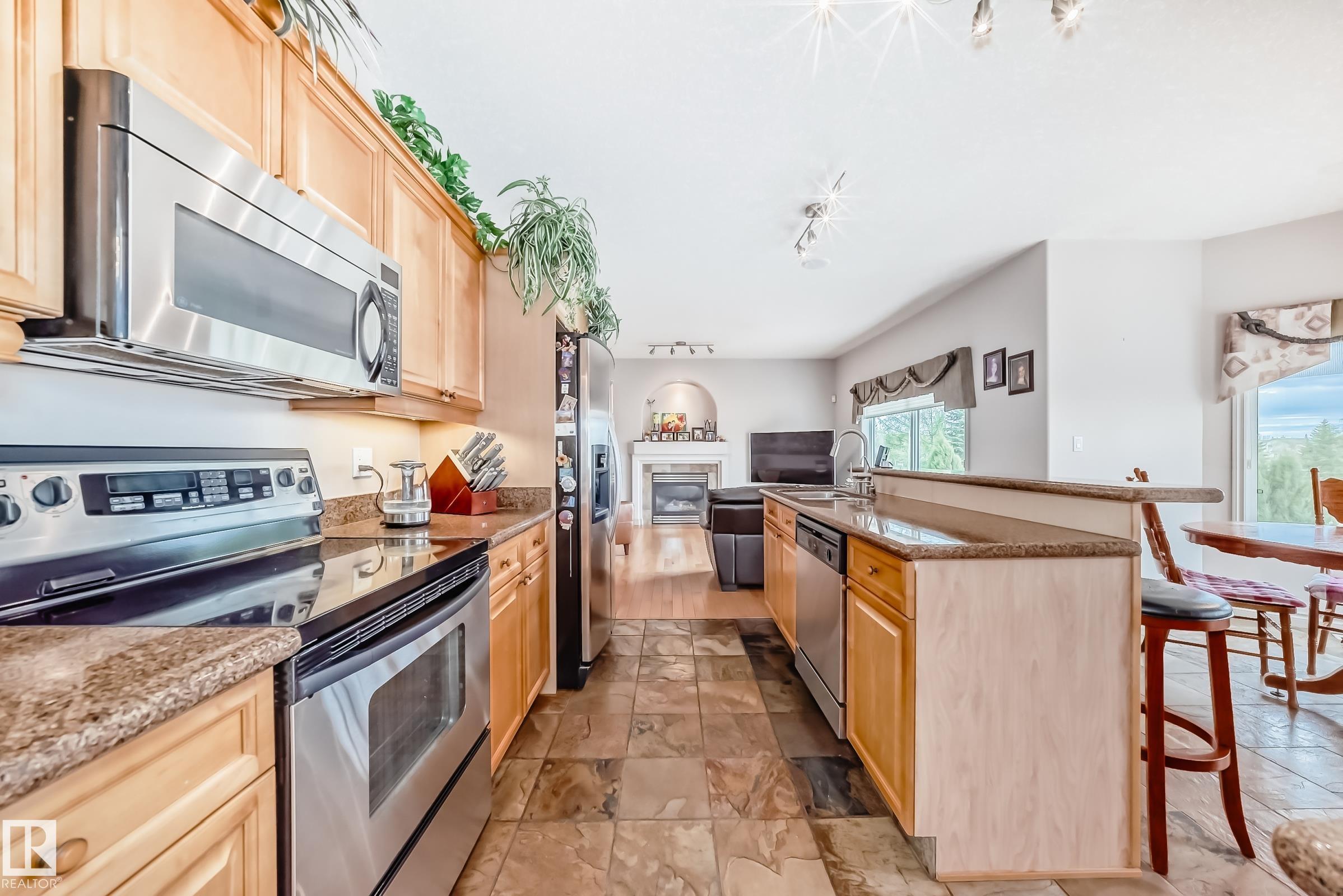 Photo 15 at 15516 135 Street NW, Carlton, Edmonton