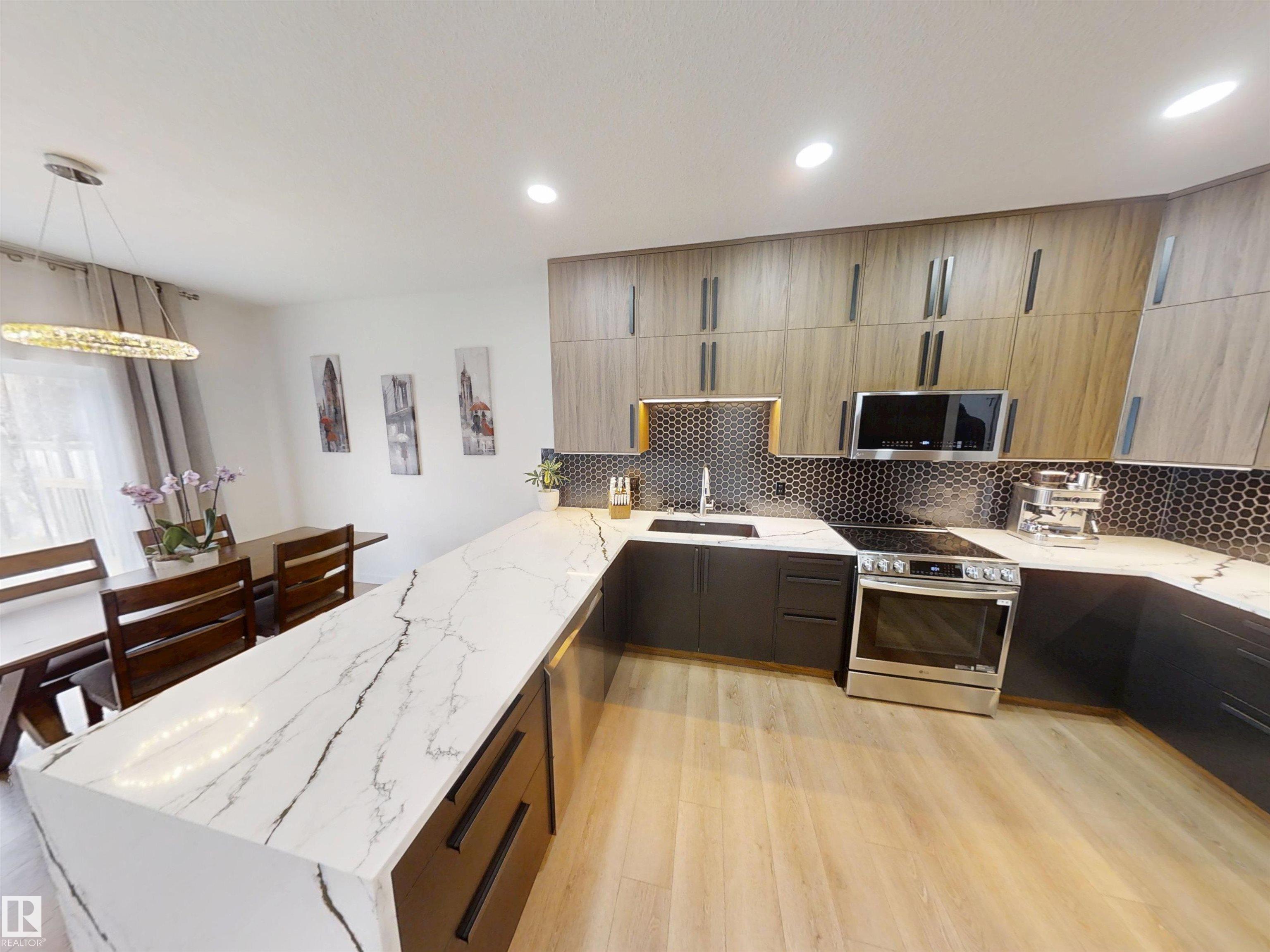 12936 161a Avenue NW, Oxford, Edmonton