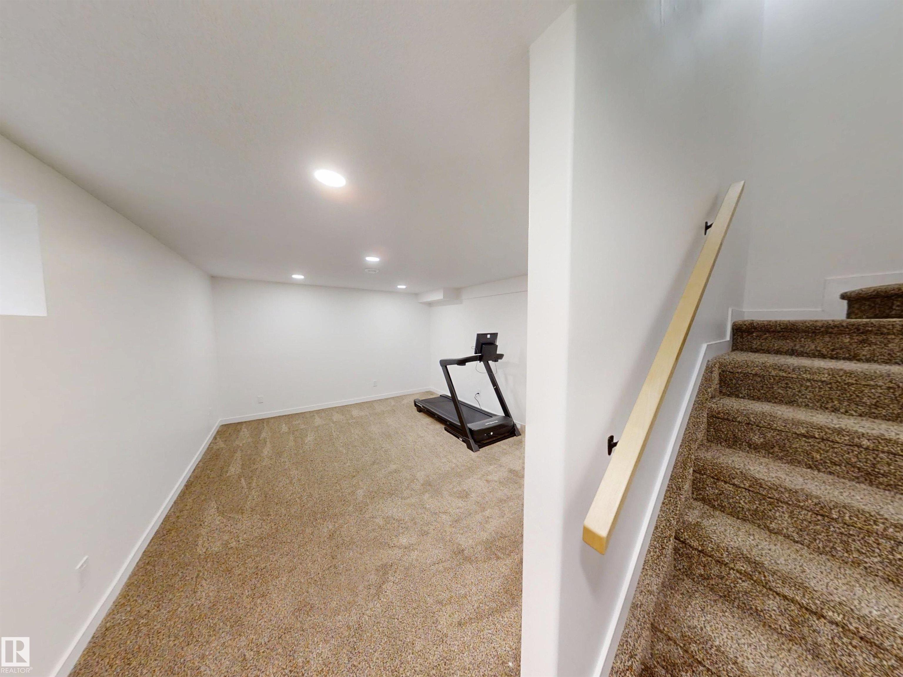Photo 33 at 12936 161a Avenue NW, Oxford, Edmonton