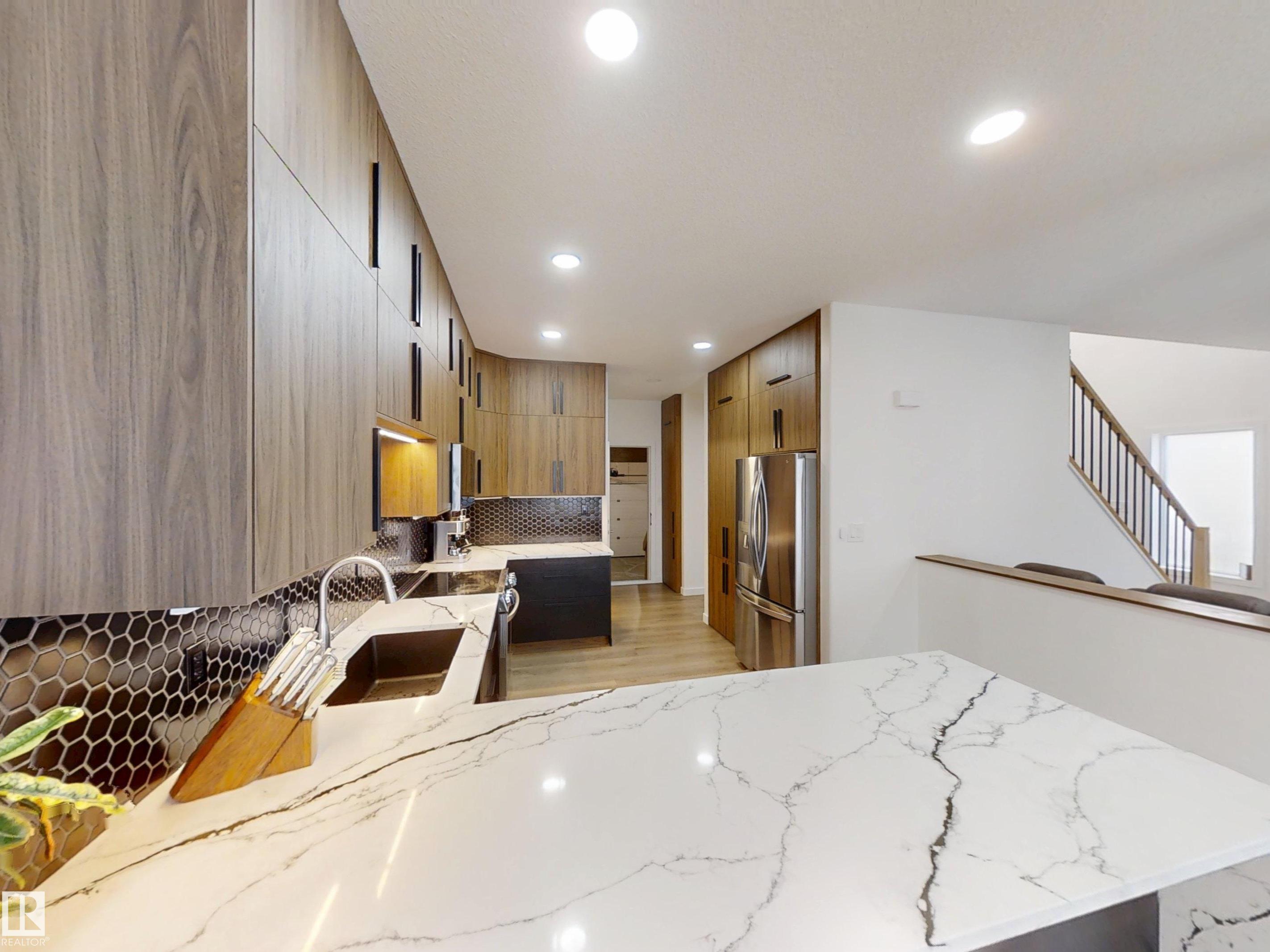 Photo 6 at 12936 161a Avenue NW, Oxford, Edmonton
