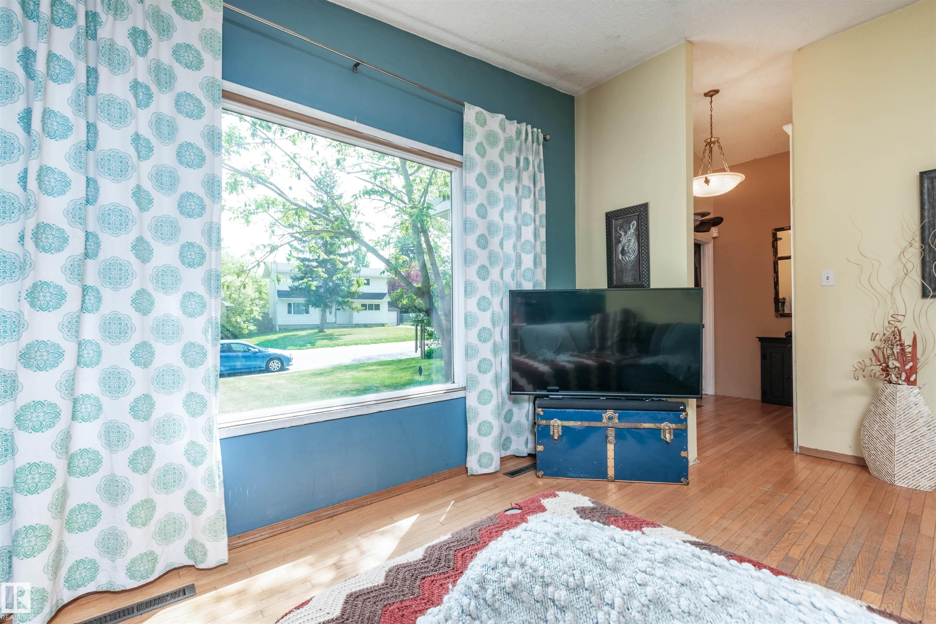 Photo 12 at 4 Crane Road, Brentwood, Sherwood Park