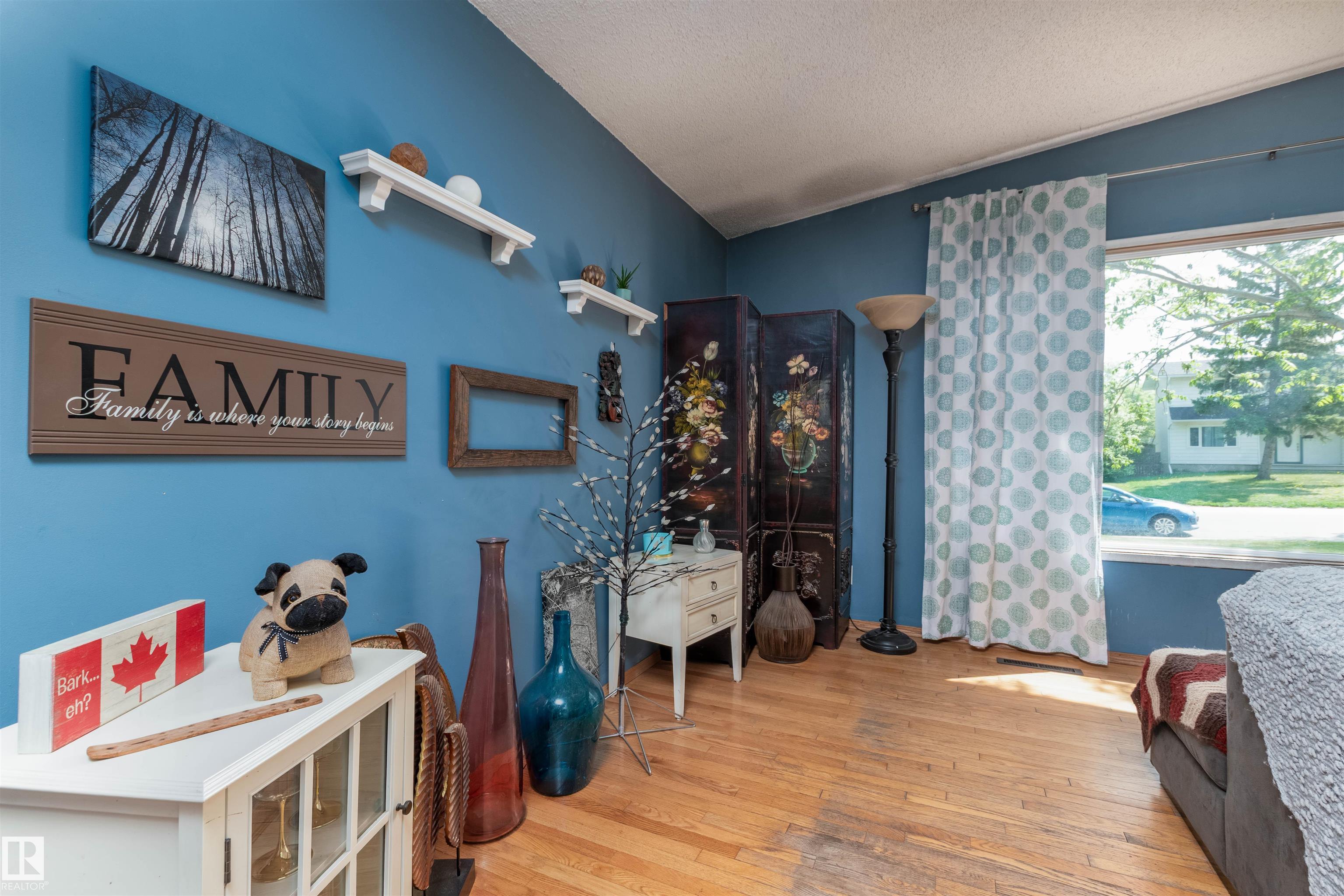 Photo 13 at 4 Crane Road, Brentwood, Sherwood Park