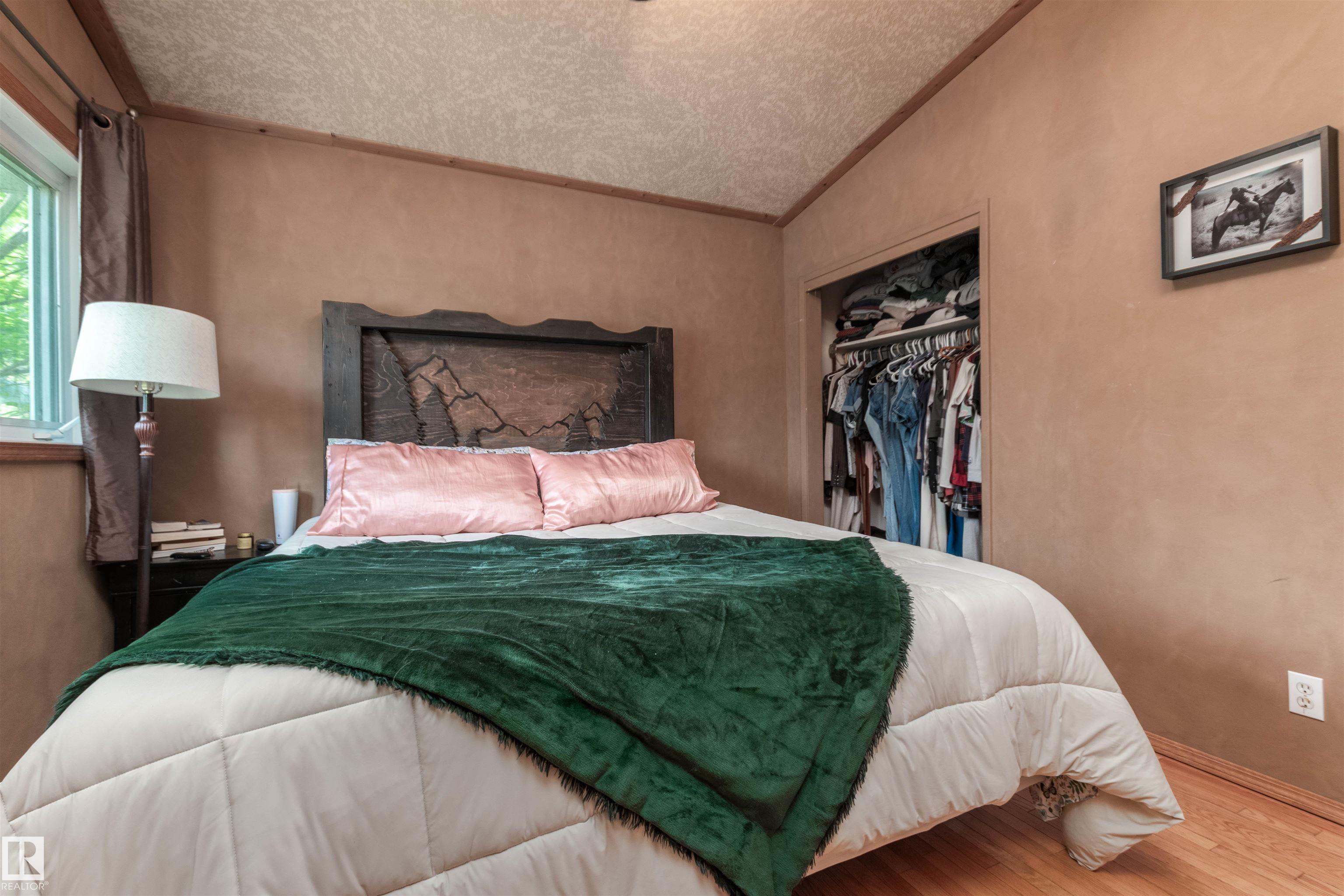 Photo 19 at 4 Crane Road, Brentwood, Sherwood Park