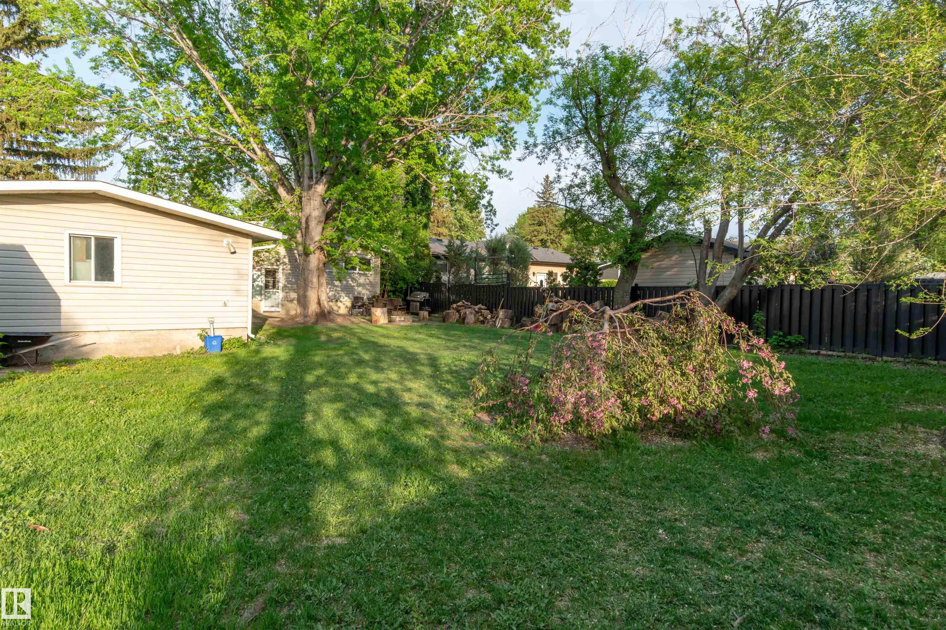 Photo 37 at 4 Crane Road, Brentwood, Sherwood Park