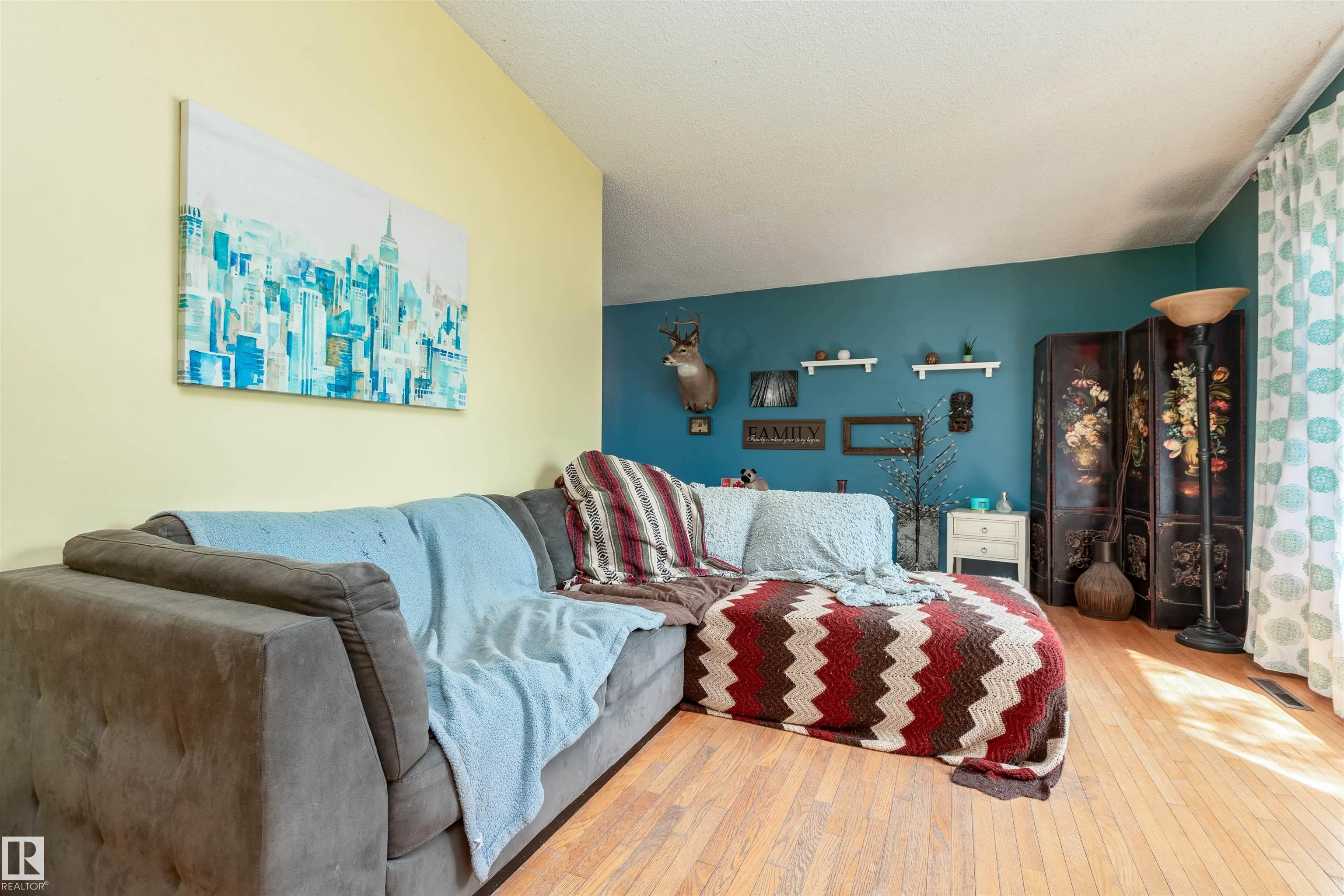 Photo 10 at 4 Crane Road, Brentwood, Sherwood Park