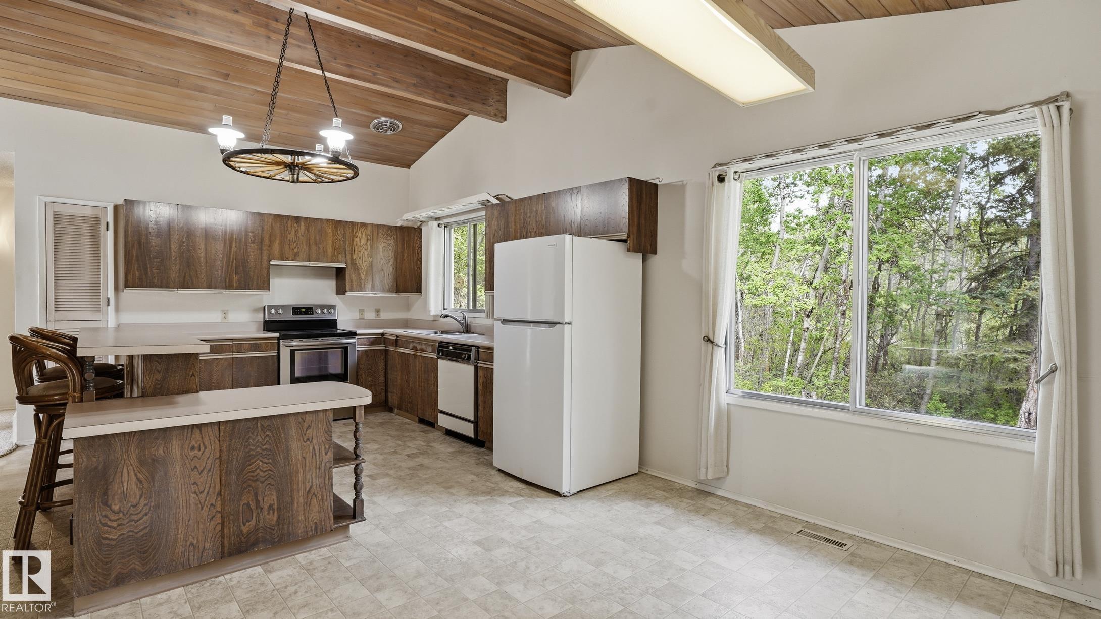 Photo 9 at 53268 Rge Road 211, None, Rural Strathcona County