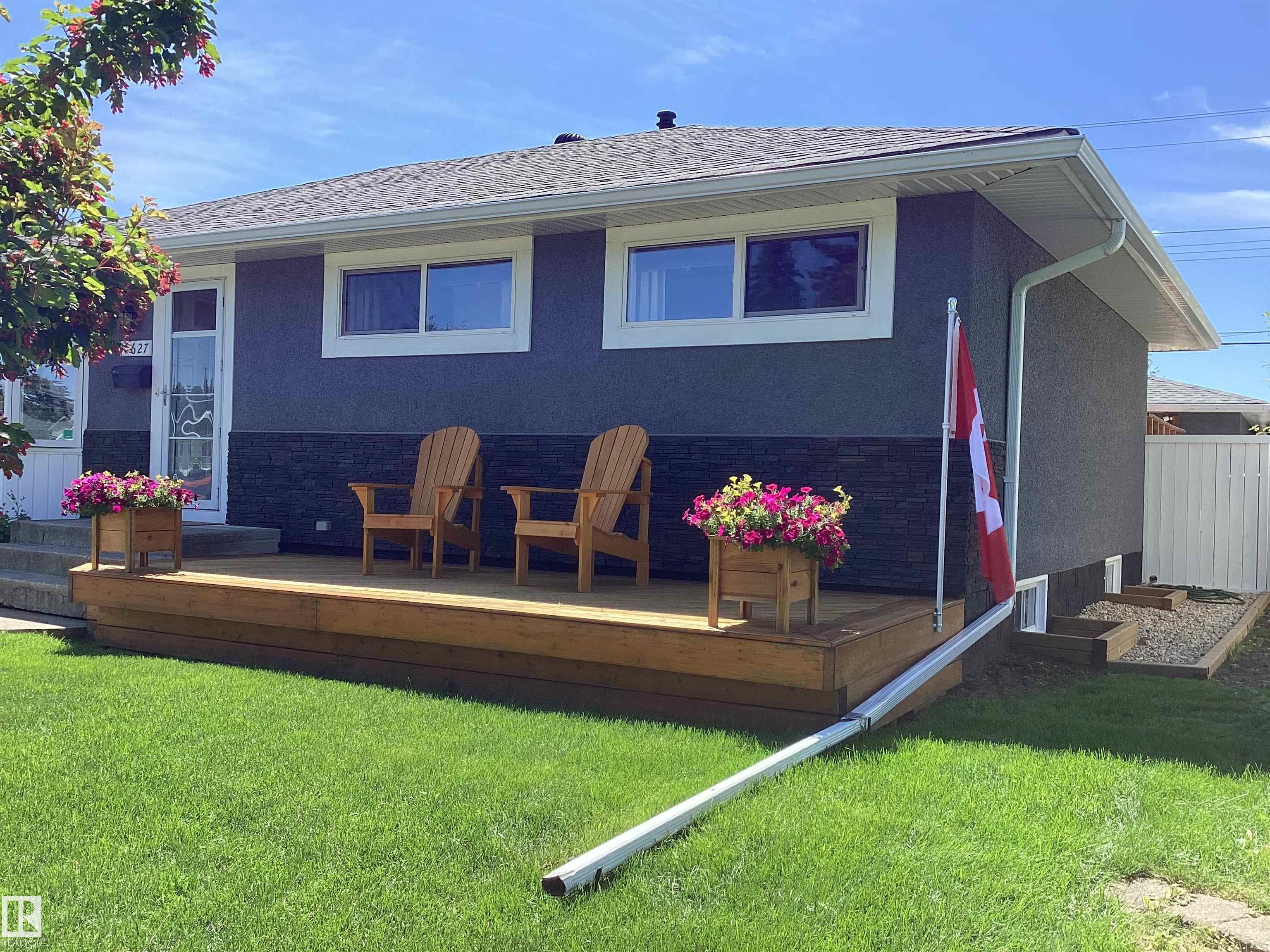 Picture for 15627 83 AV NW