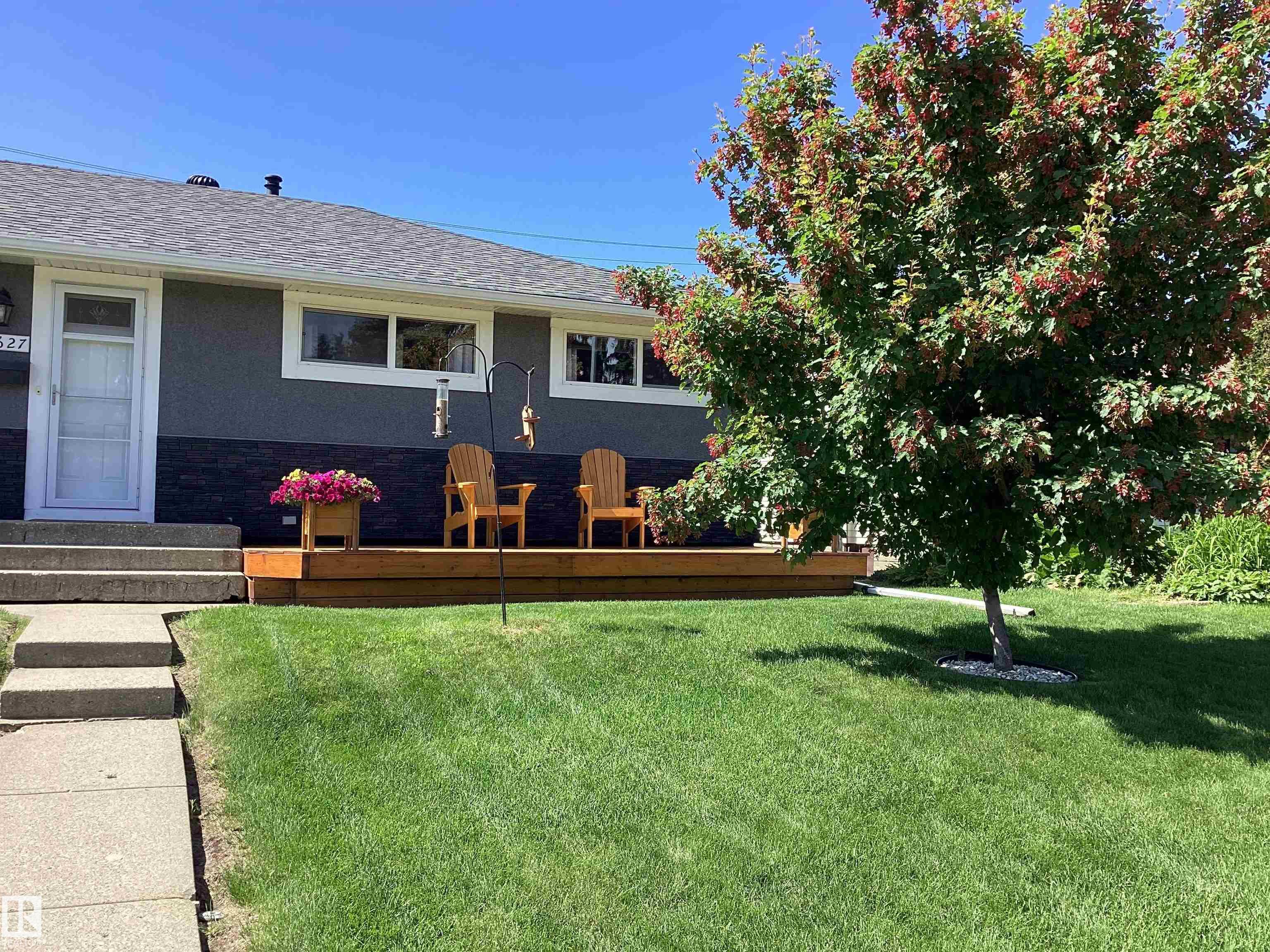 Picture for 15627 83 AV NW