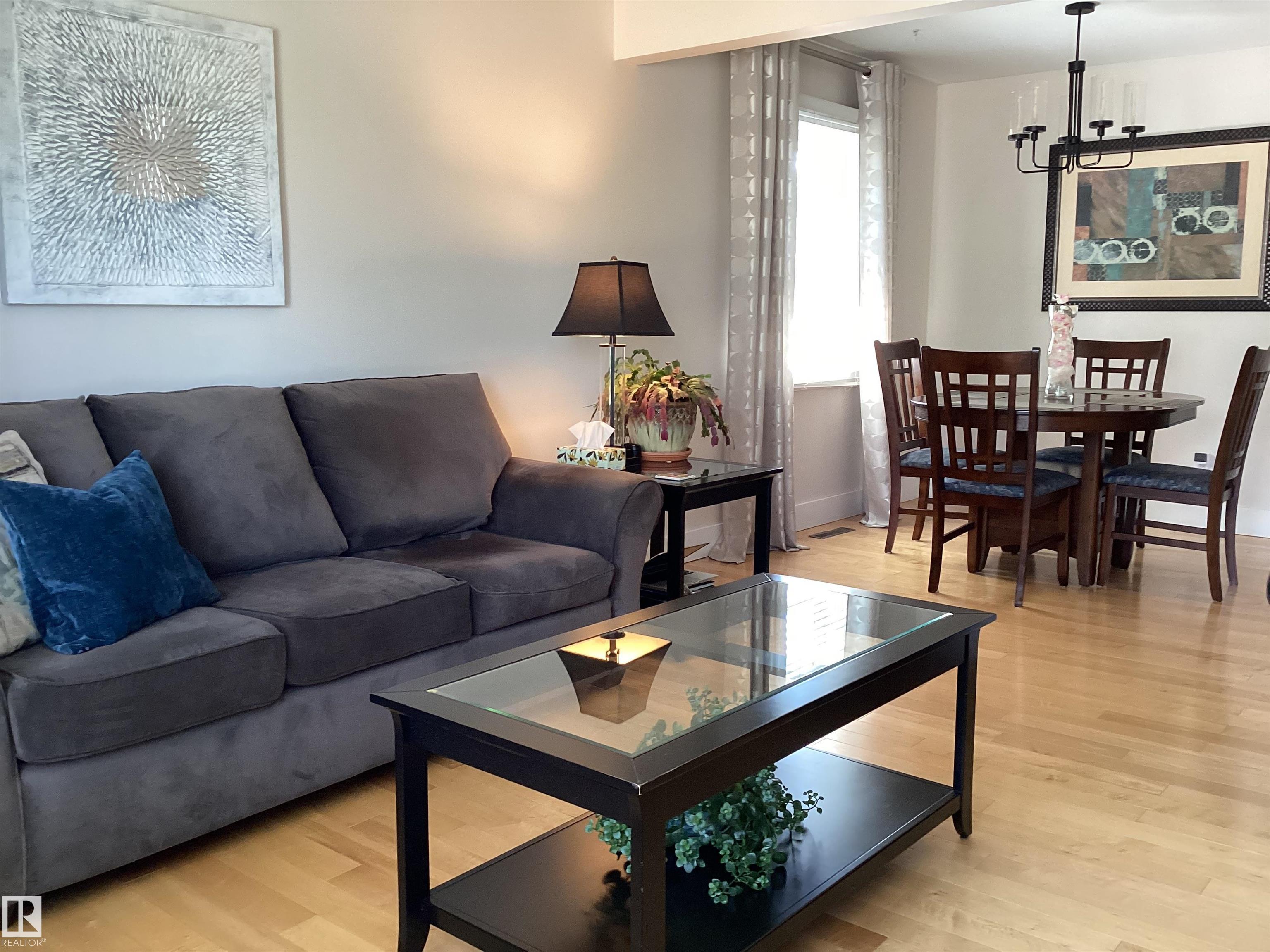 Picture for 15627 83 AV NW