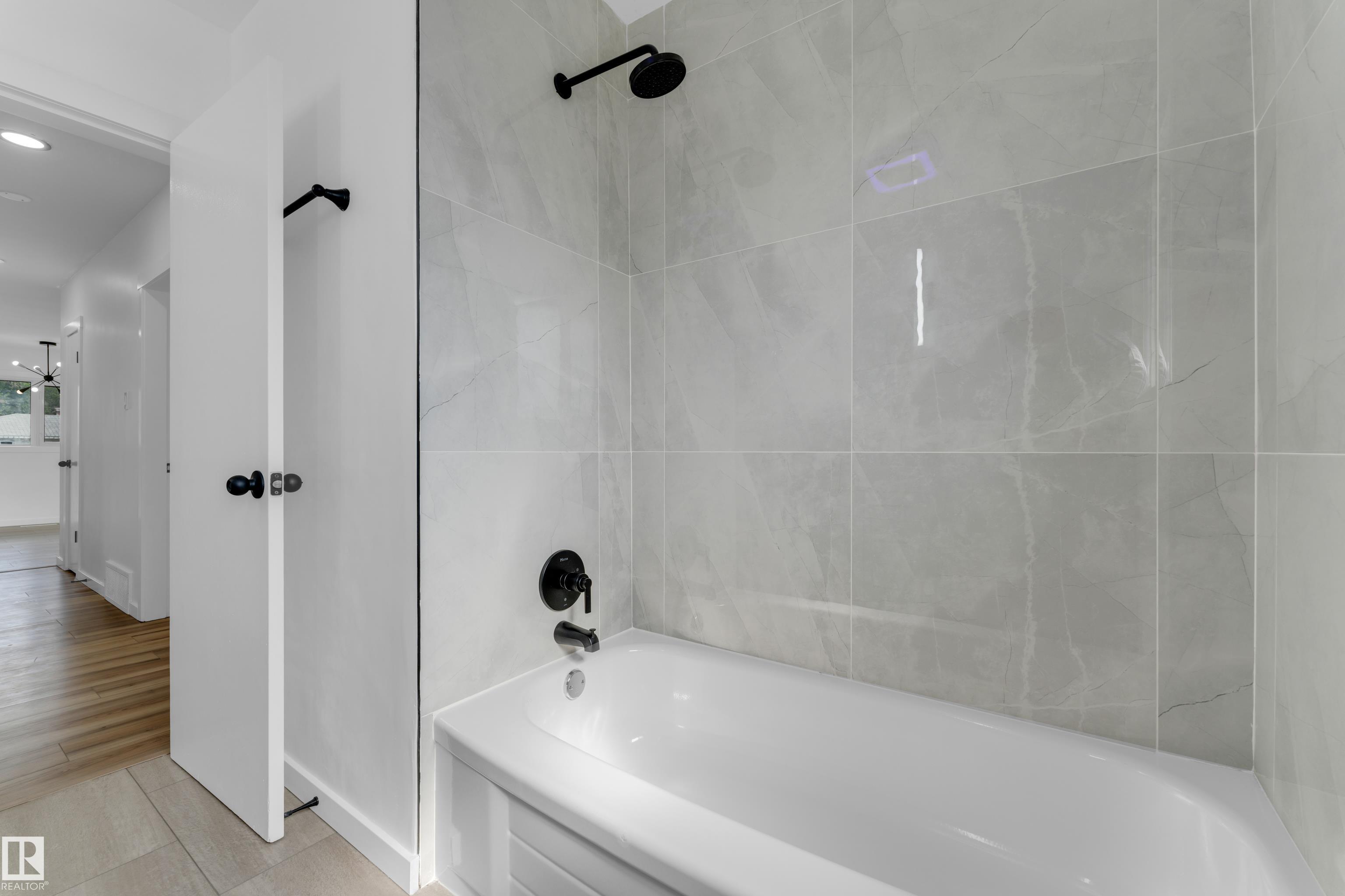 Photo 18 at 13116 128a Avenue NW, Athlone, Edmonton