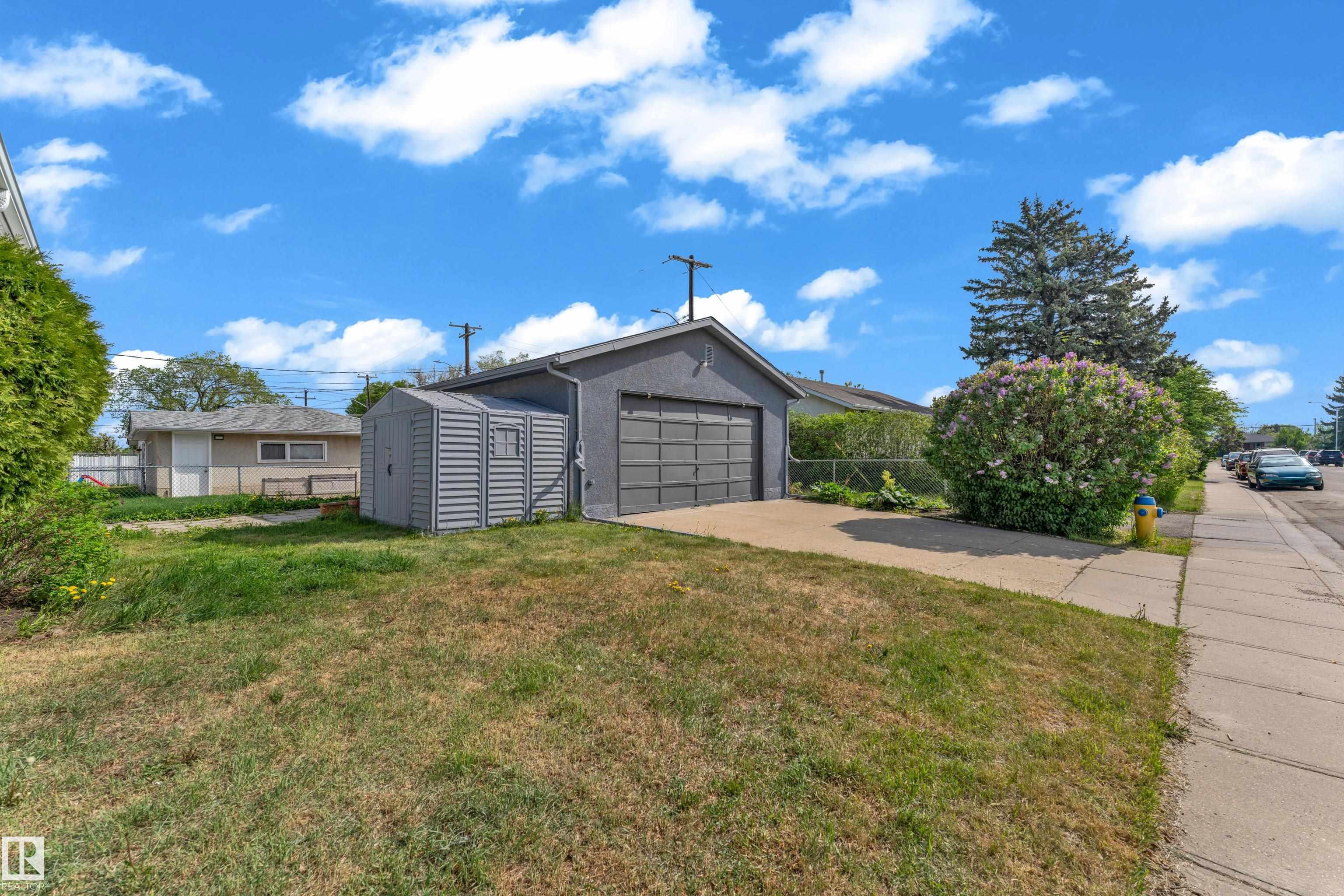 Photo 33 at 13116 128a Avenue NW, Athlone, Edmonton