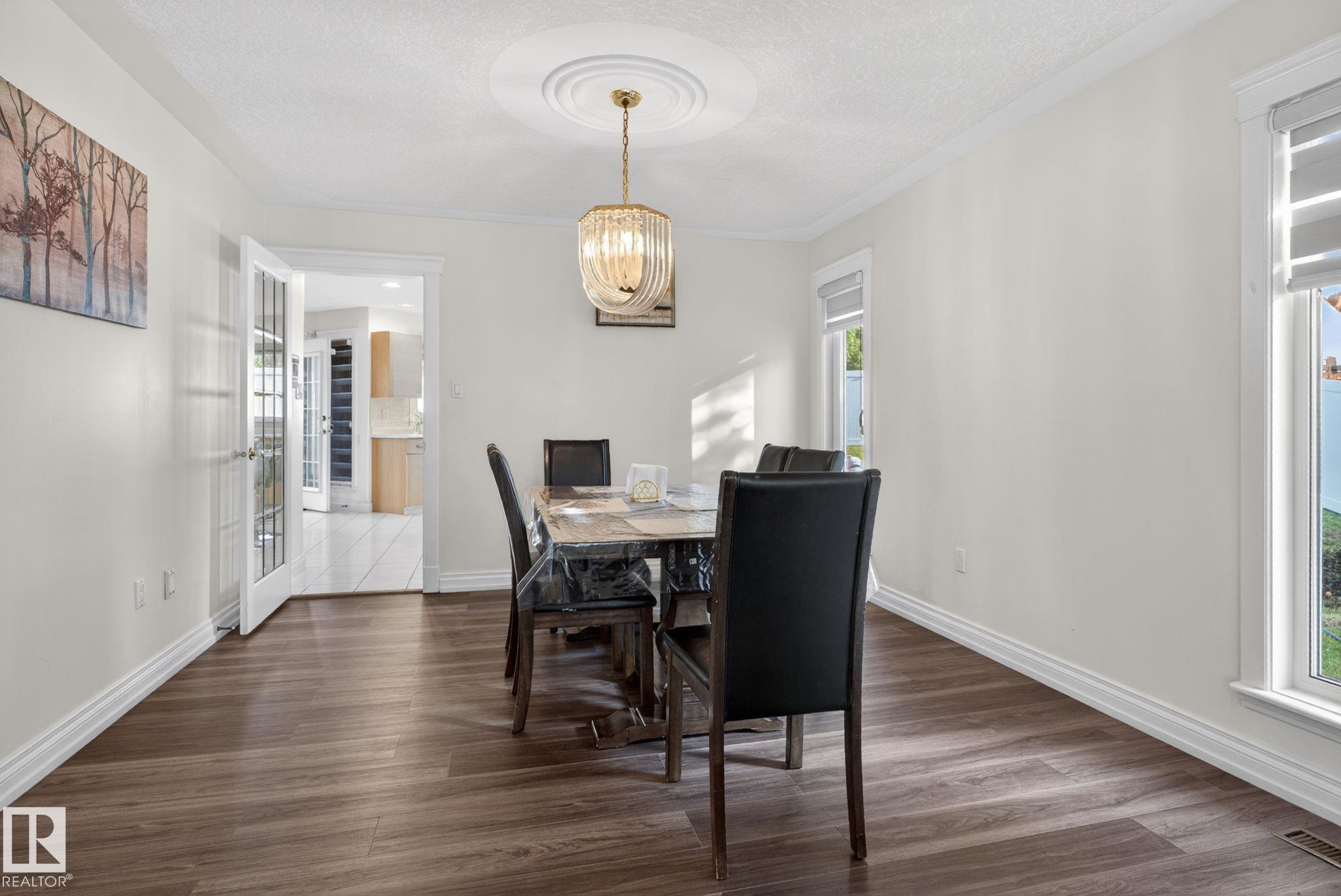 Photo 11 at 4615 43a Avenue NW, Jackson Heights, Edmonton