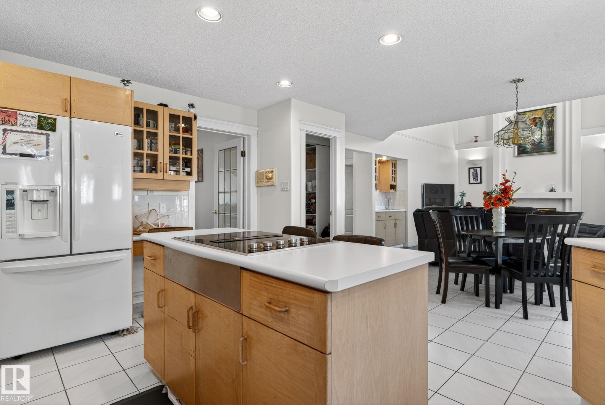 Photo 16 at 4615 43a Avenue NW, Jackson Heights, Edmonton