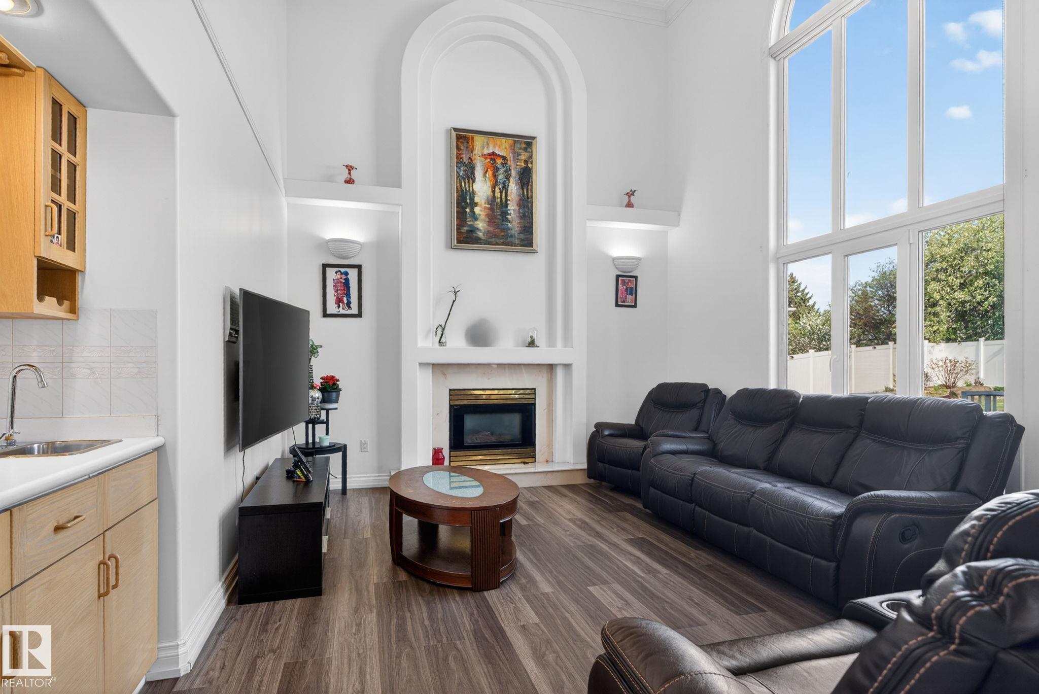 Photo 17 at 4615 43a Avenue NW, Jackson Heights, Edmonton