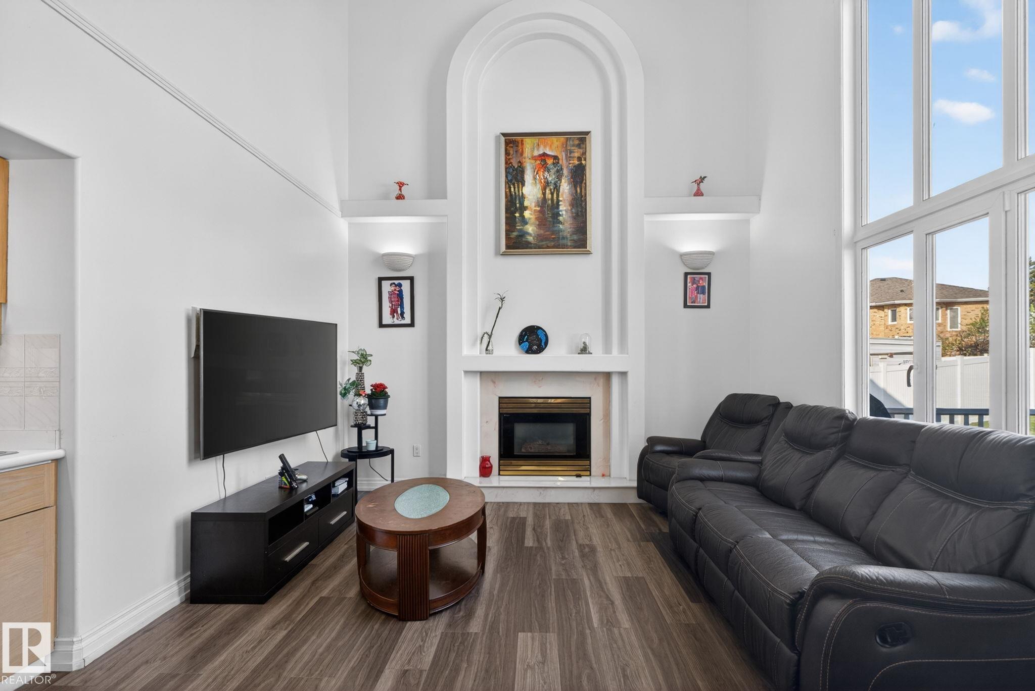 Photo 18 at 4615 43a Avenue NW, Jackson Heights, Edmonton