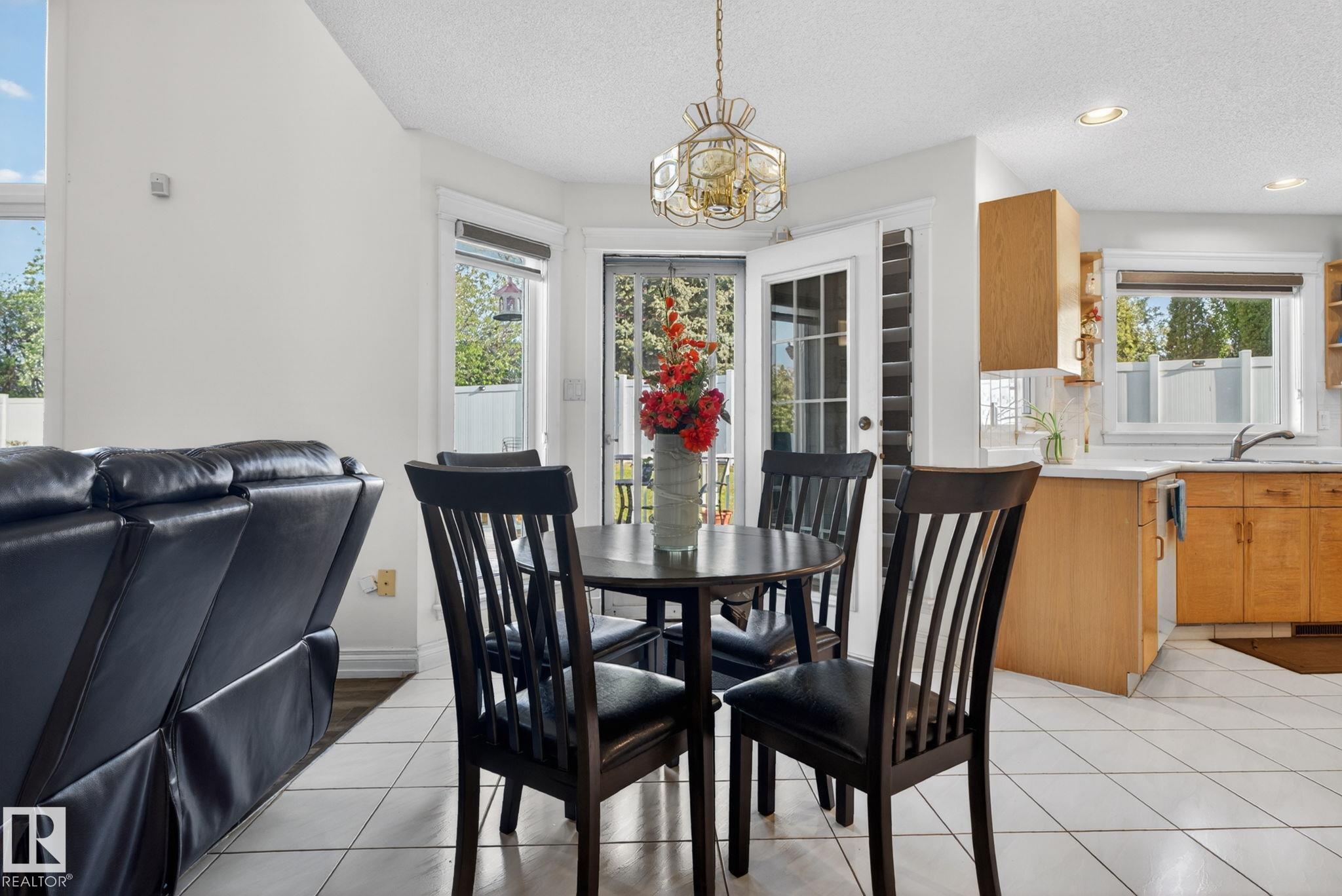 Photo 23 at 4615 43a Avenue NW, Jackson Heights, Edmonton