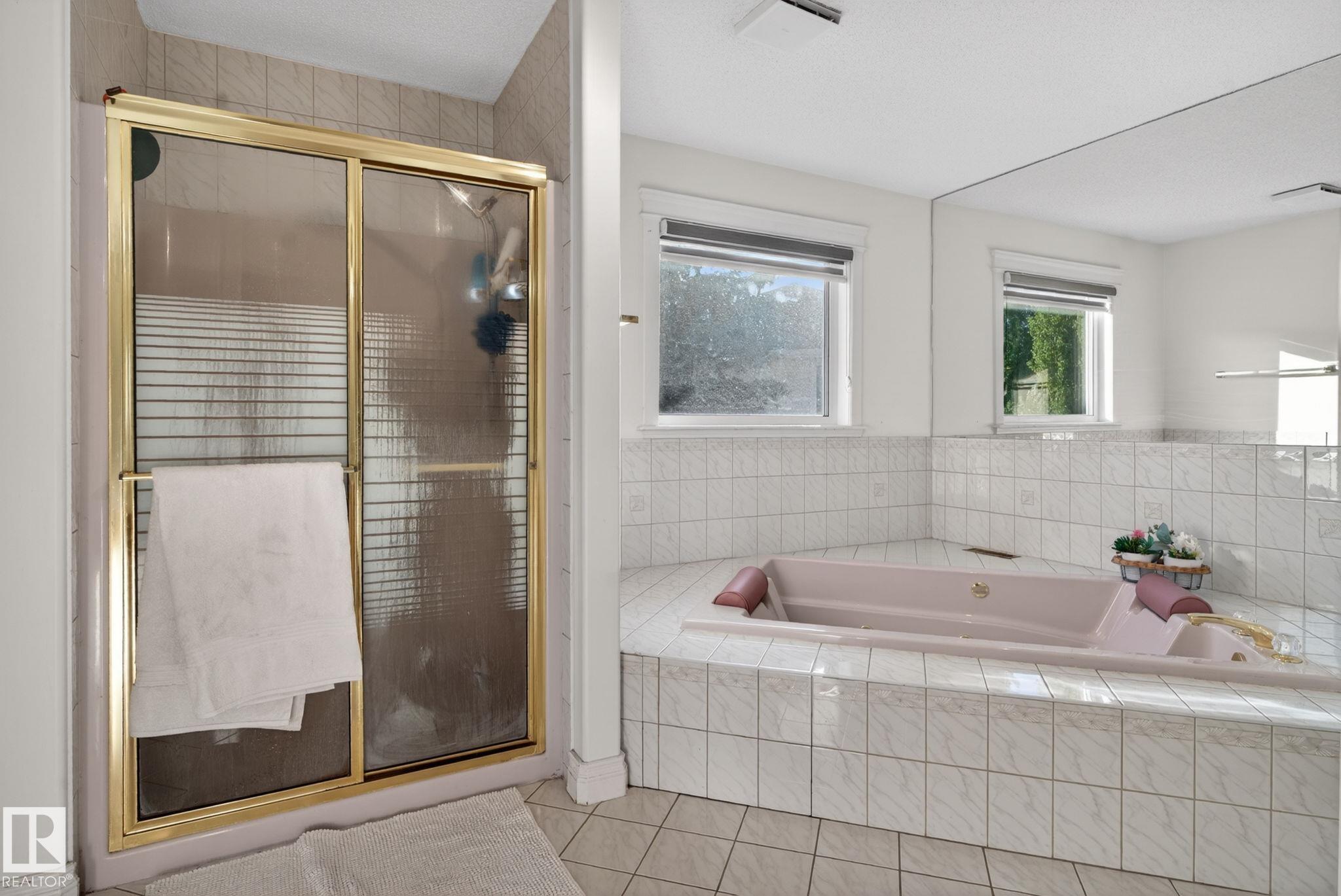 Photo 40 at 4615 43a Avenue NW, Jackson Heights, Edmonton