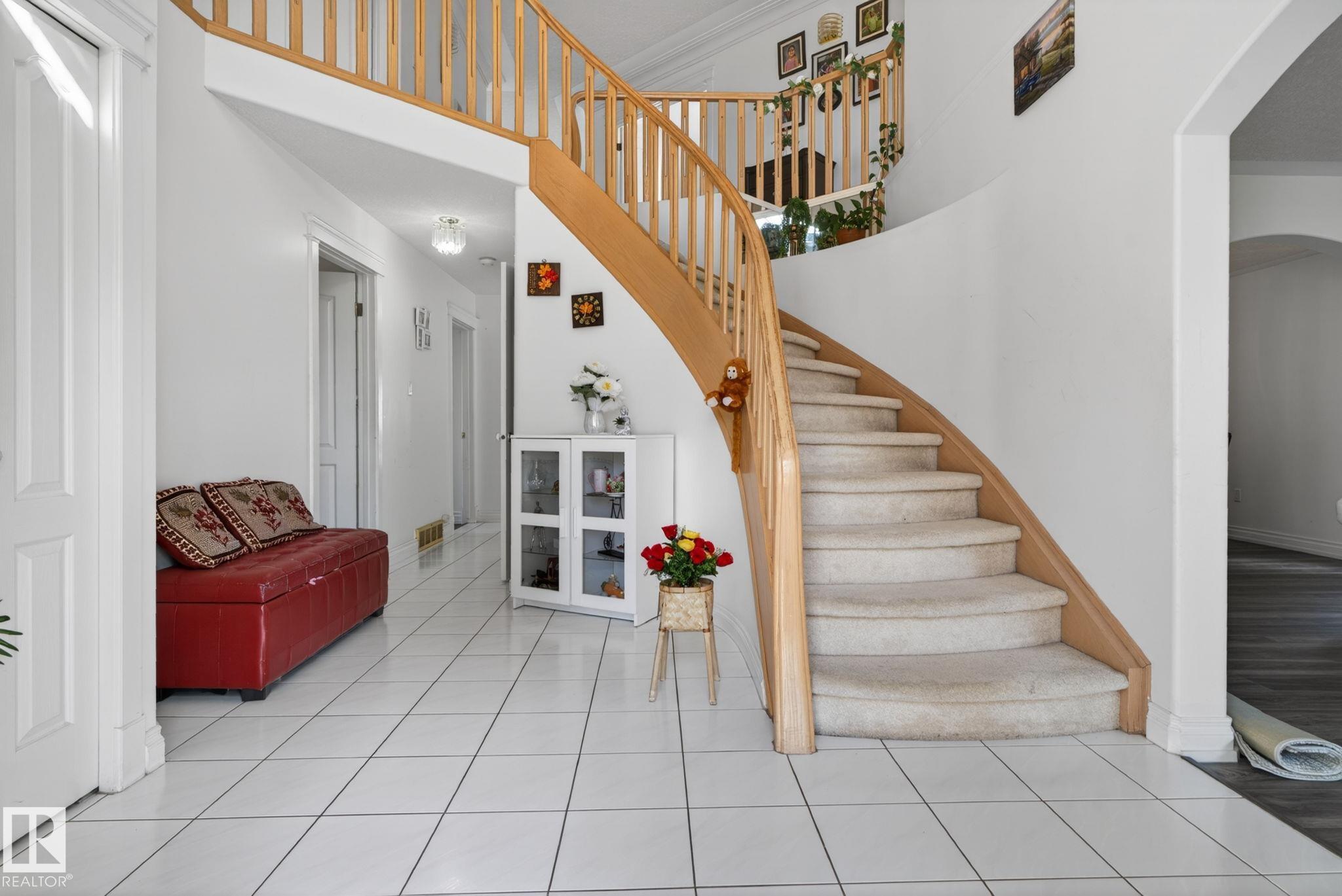 Photo 6 at 4615 43a Avenue NW, Jackson Heights, Edmonton