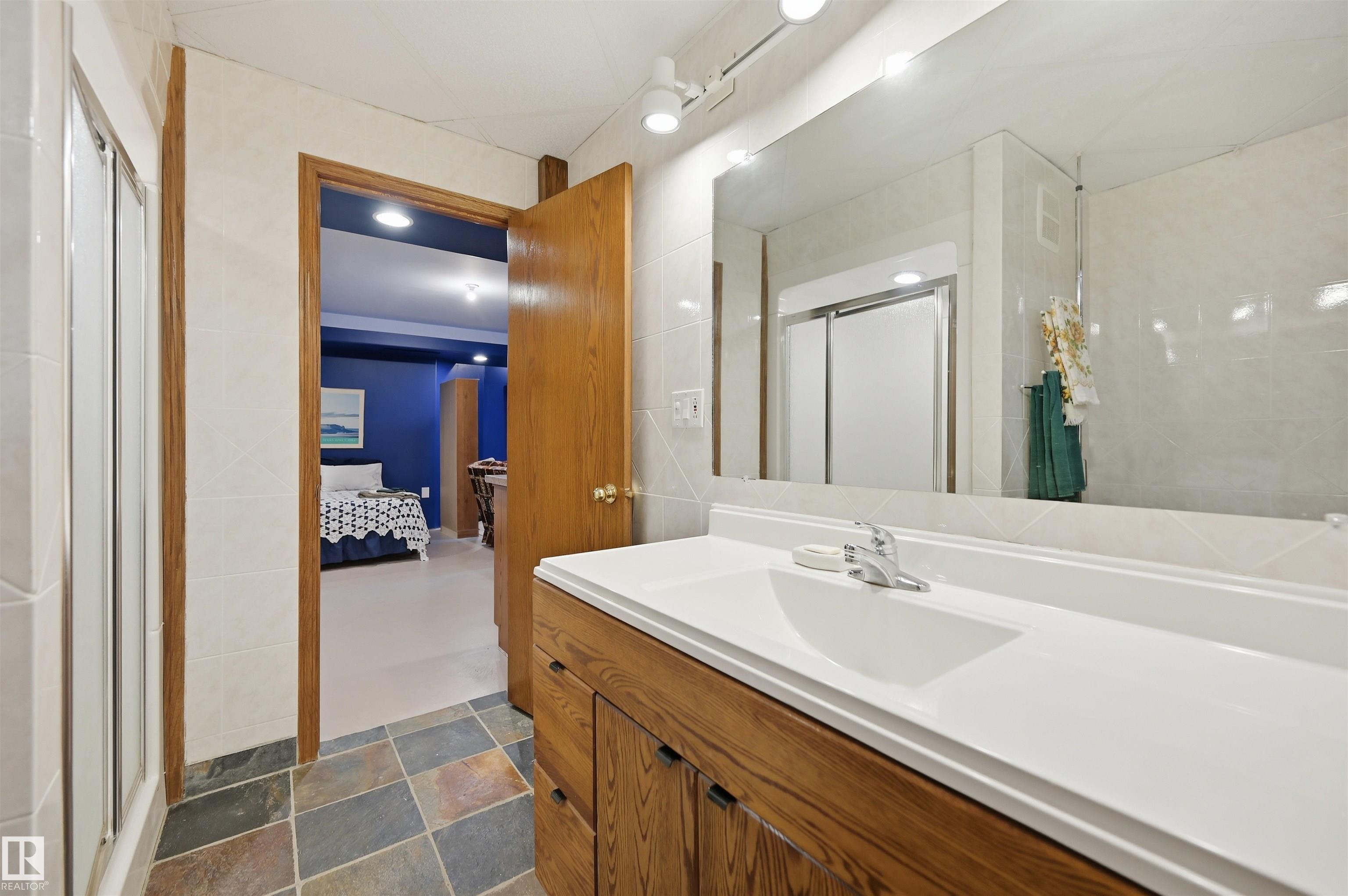 Photo 35 at 777 Butterworth Drive NW, Bulyea Heights, Edmonton