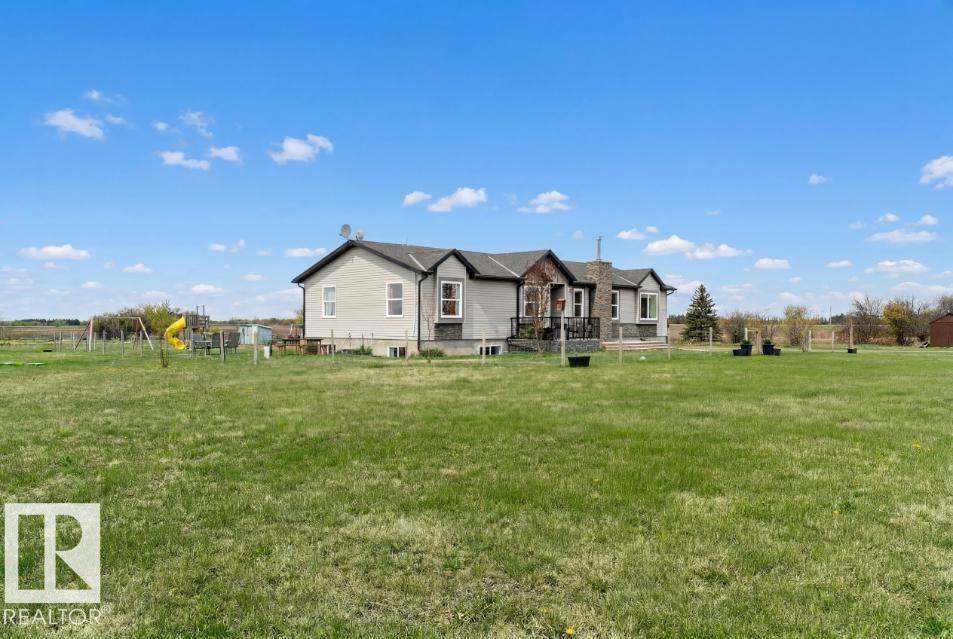 55010 Rge Road 261, None, Rural Sturgeon County