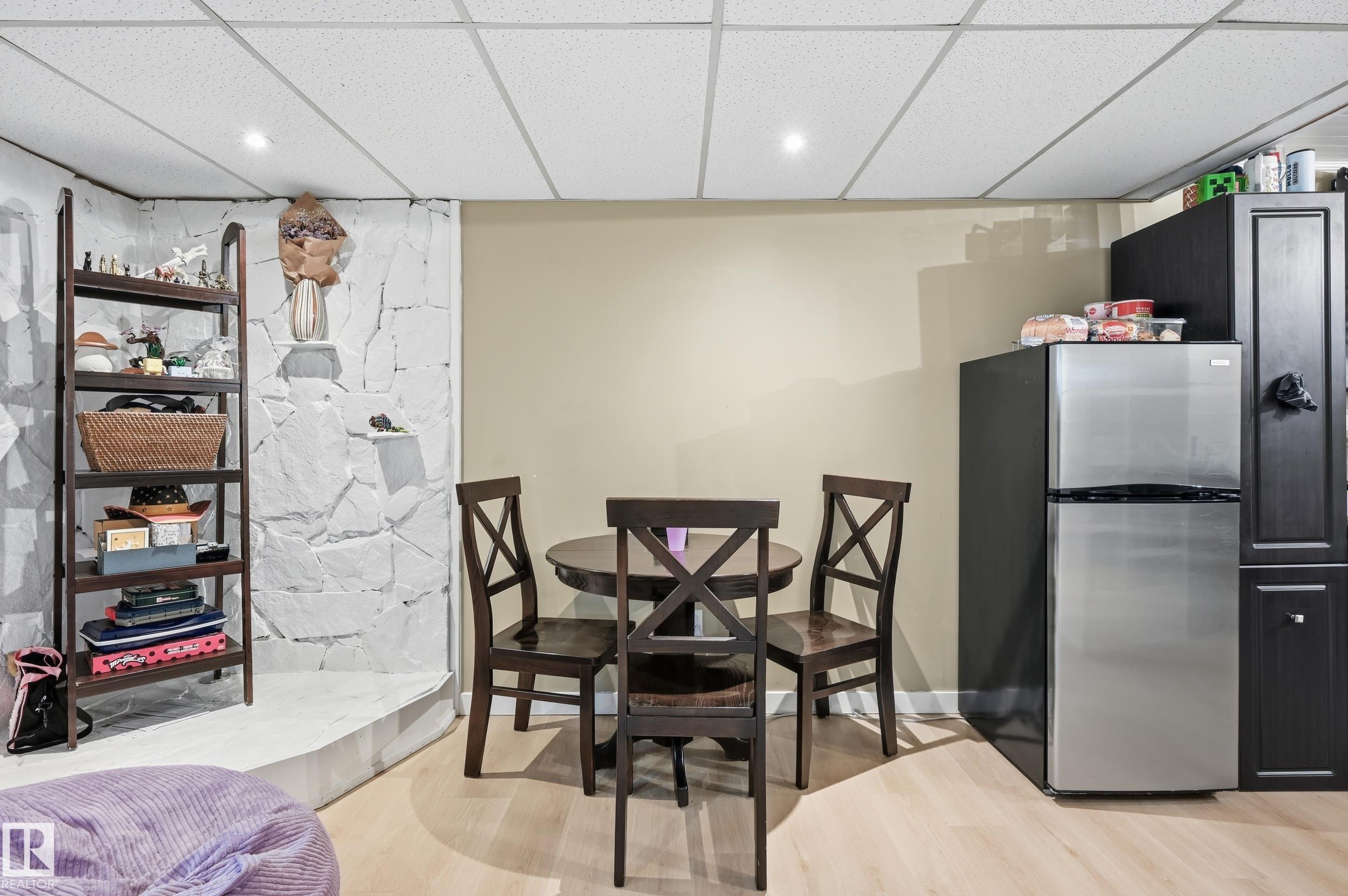 Photo 12 at 12326 92 Street NW, Delton, Edmonton