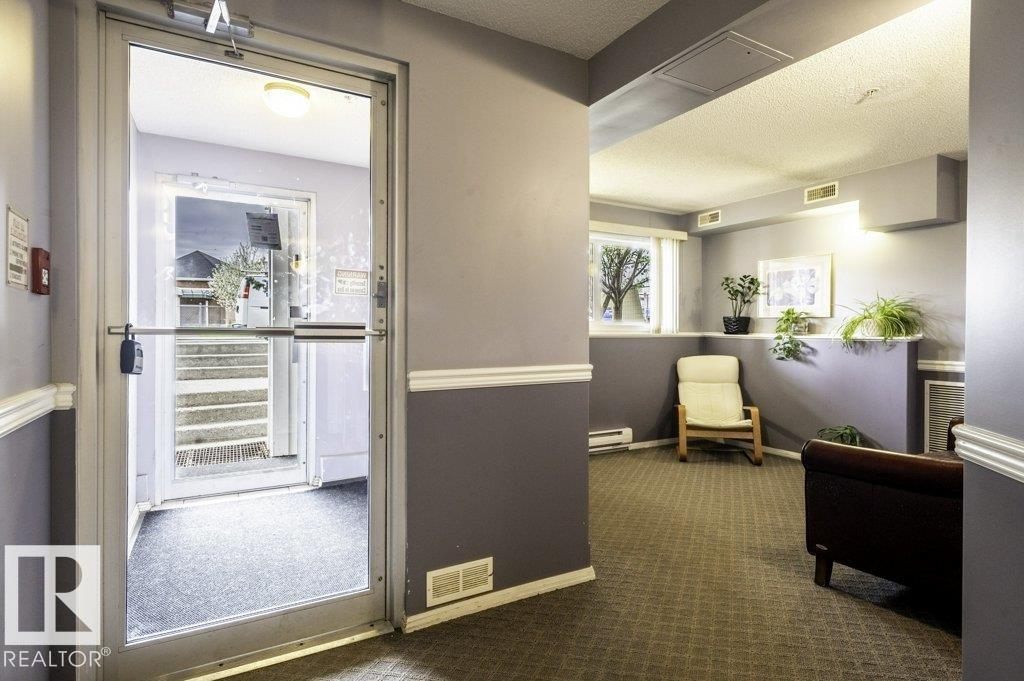 303 - 10528 77 Avenue NW, Queen Alexandra, Edmonton