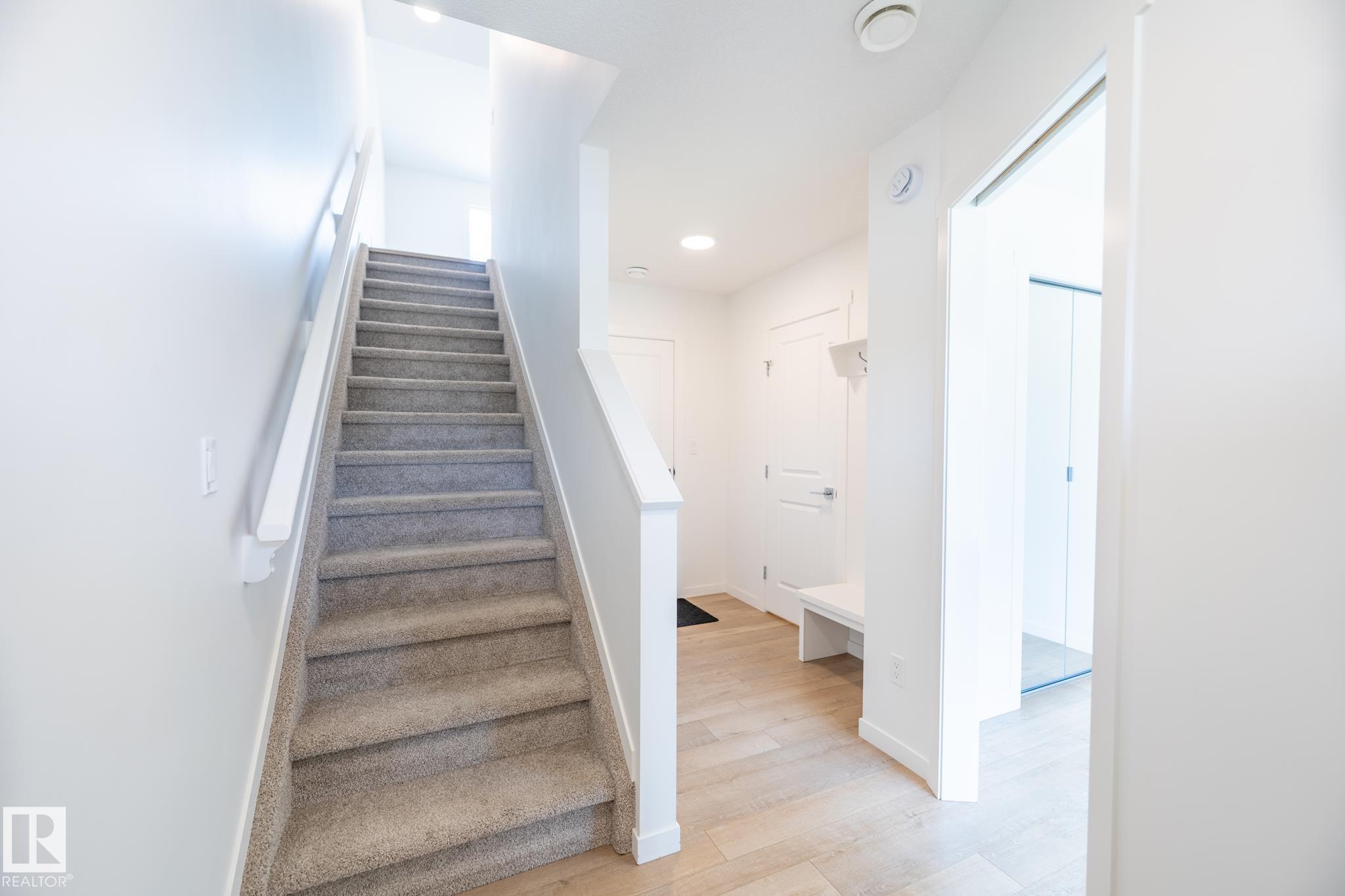 7032 Rosenthal Drive NW, Rosenthal, Edmonton