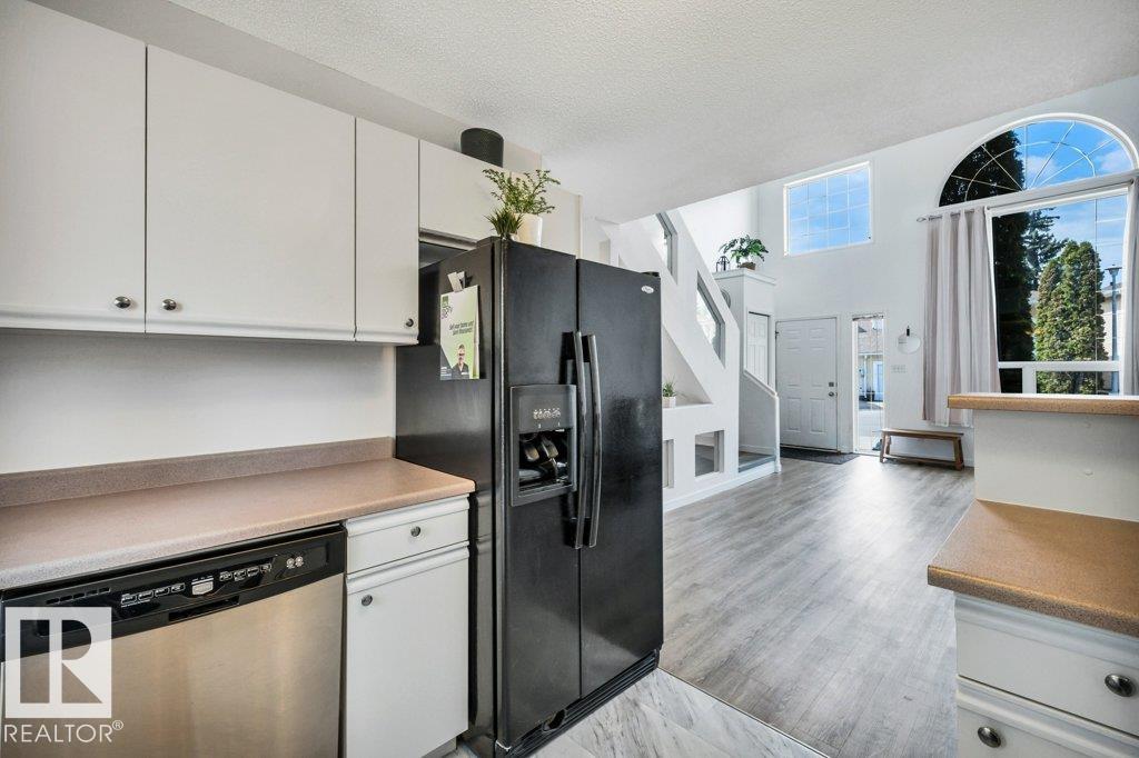 Photo 13 at 13 - 4 Fraser Drive, Forest Lawn, St. Albert