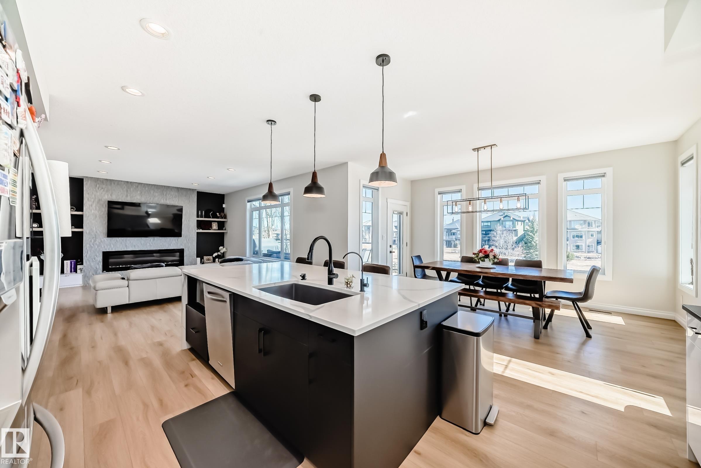 Photo 10 at 3230 Whitelaw Drive NW, Windermere, Edmonton