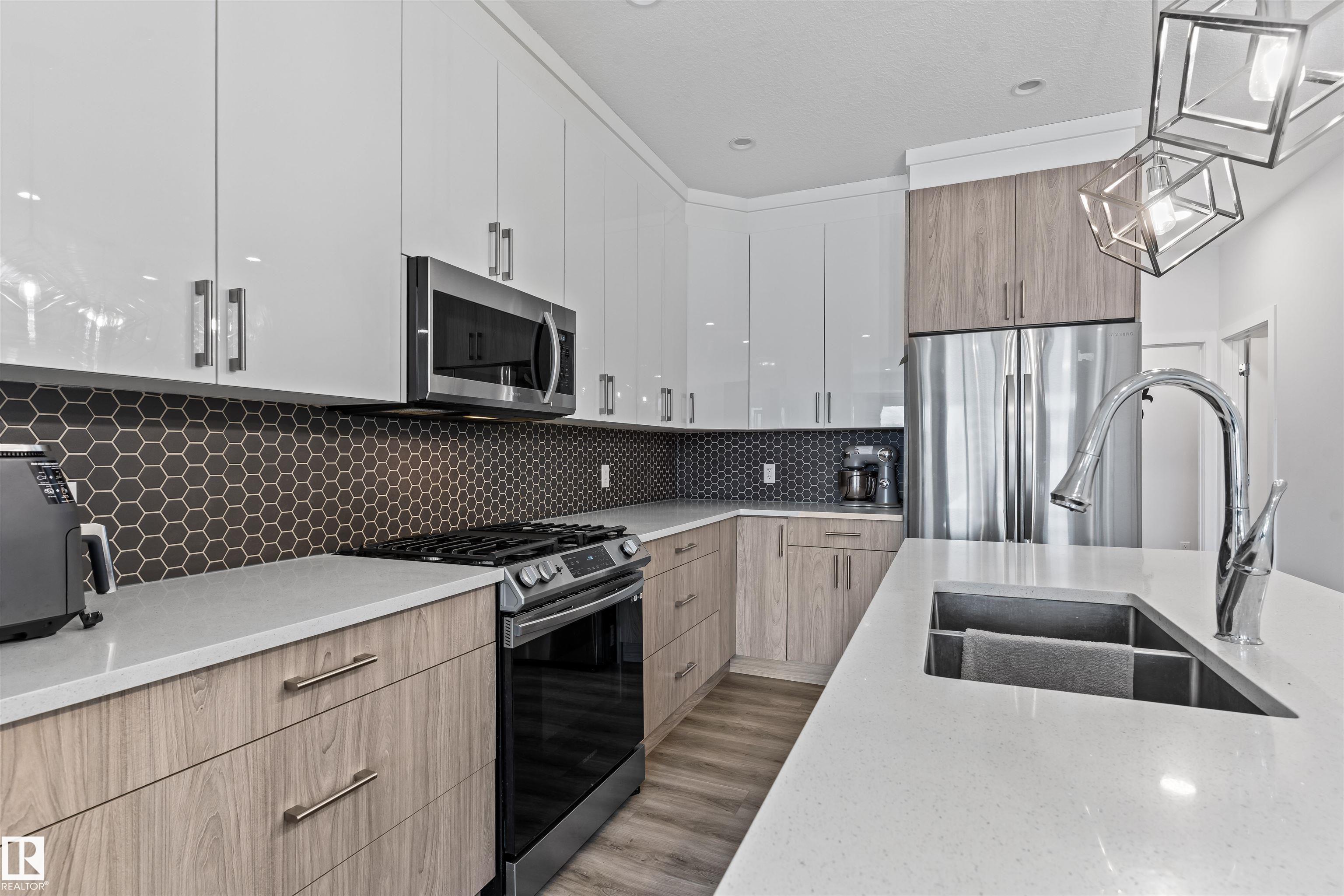 Photo 7 at 8046 Kiriak Link SW, Keswick, Edmonton
