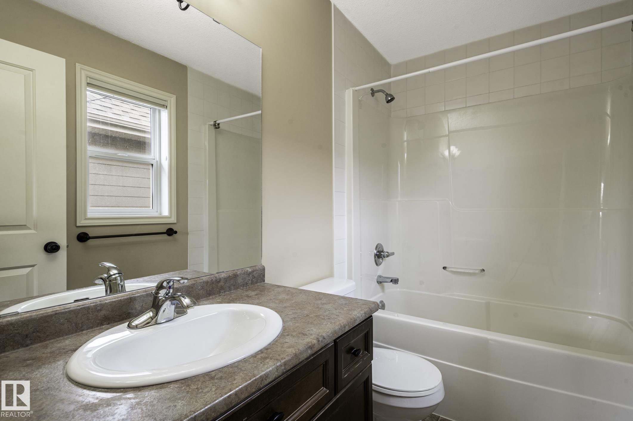 Photo 17 at 9811 103 Avenue, Morinville