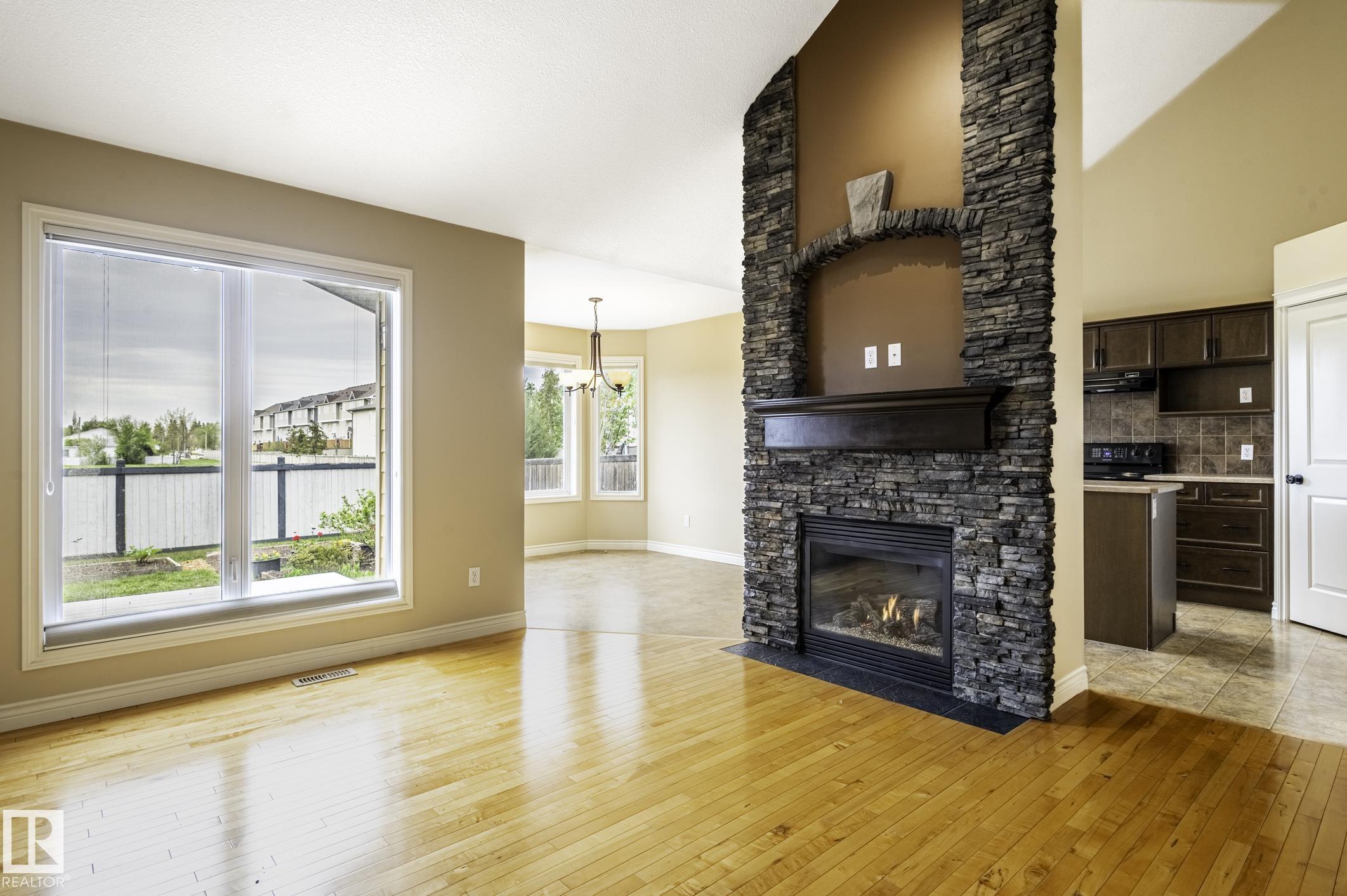 Photo 9 at 9811 103 Avenue, Morinville