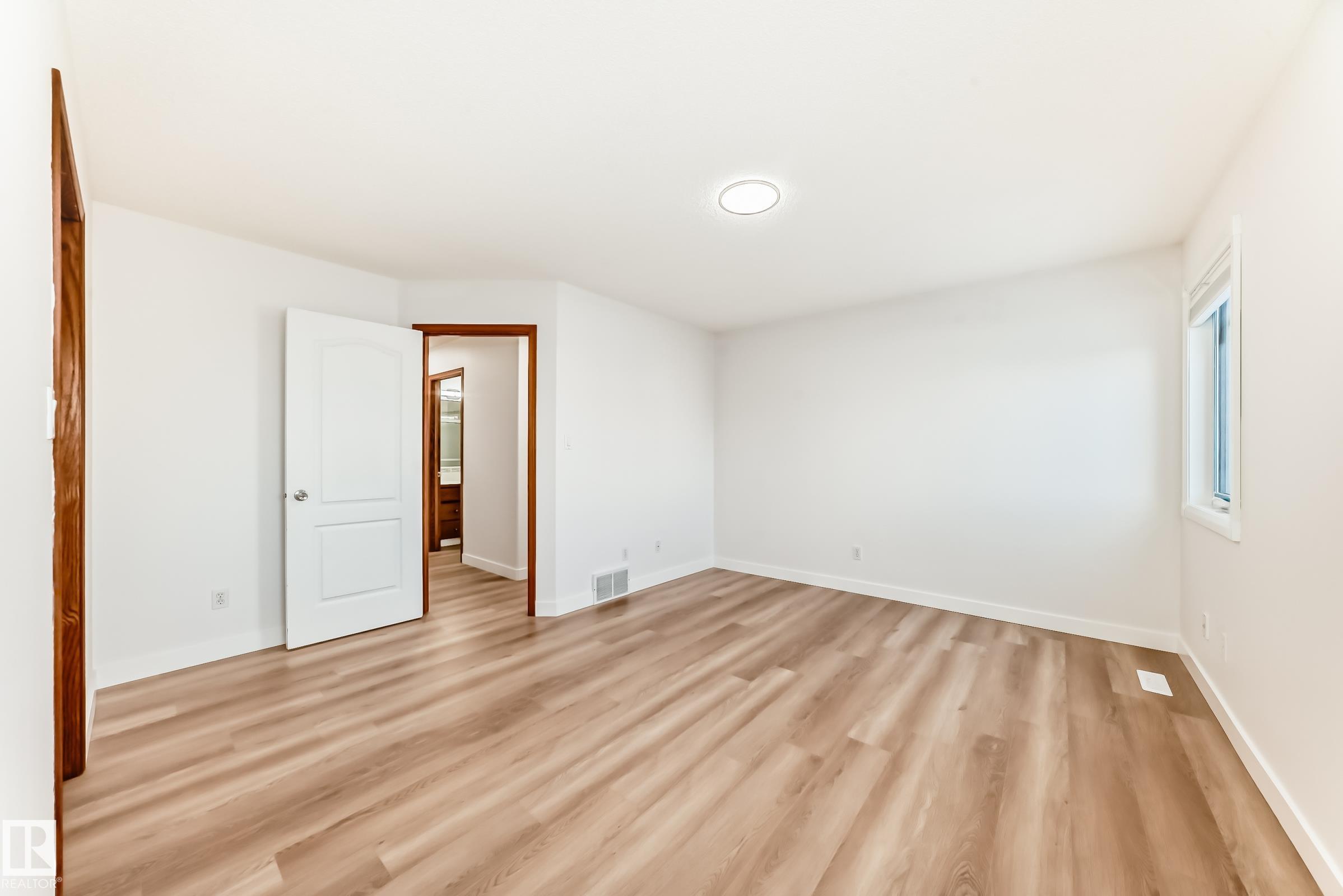 Photo 12 at 14063 128 Street NW, Hudson, Edmonton