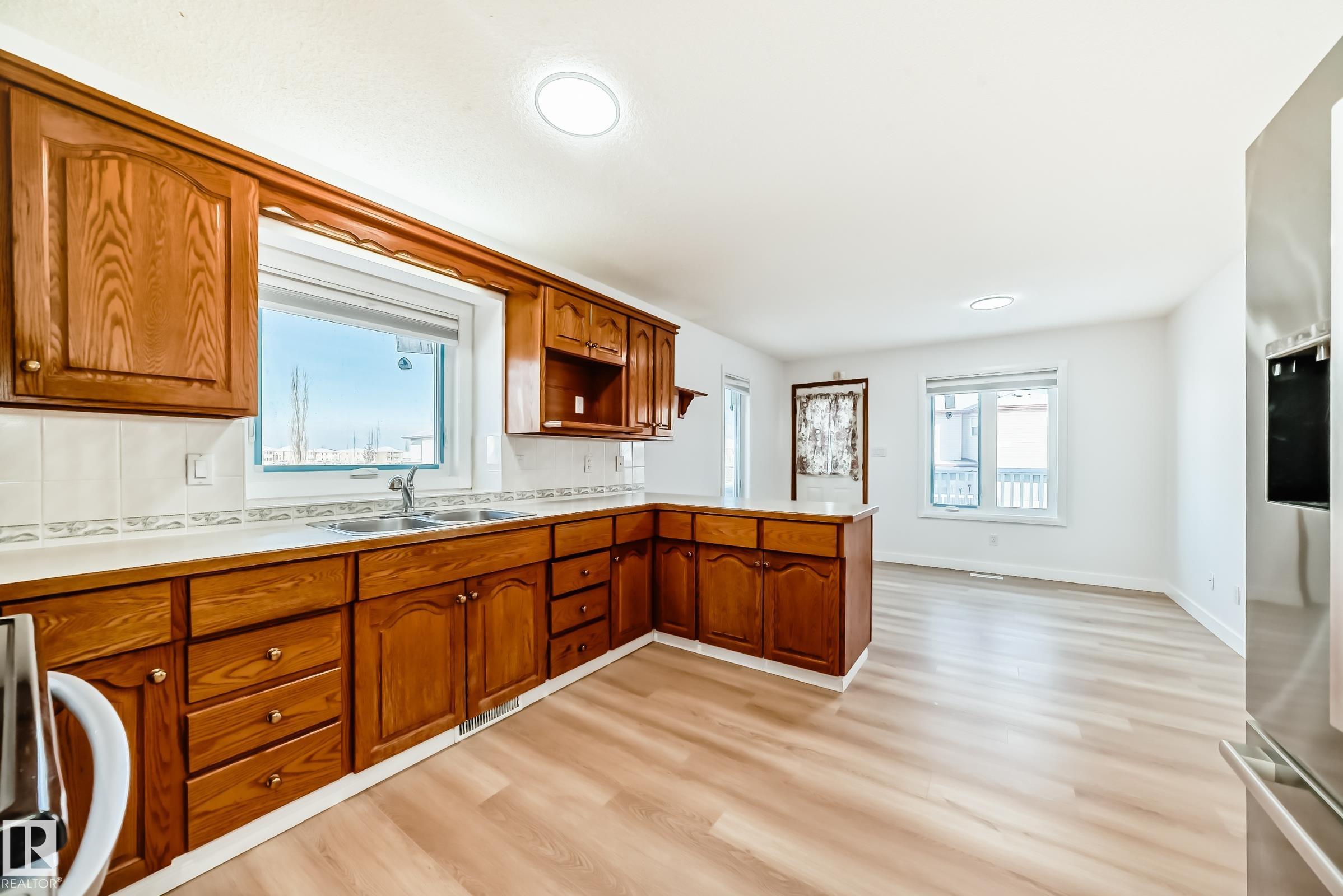 Photo 7 at 14063 128 Street NW, Hudson, Edmonton