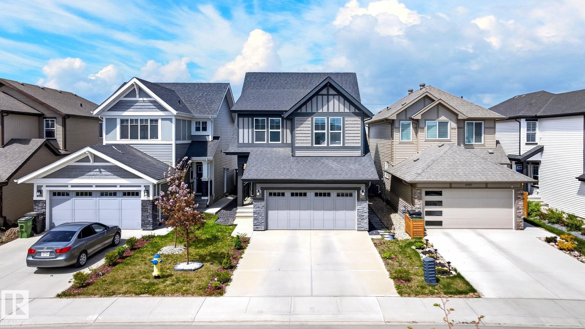 2255 Donaghey Way SW, Desrochers Area, Edmonton
