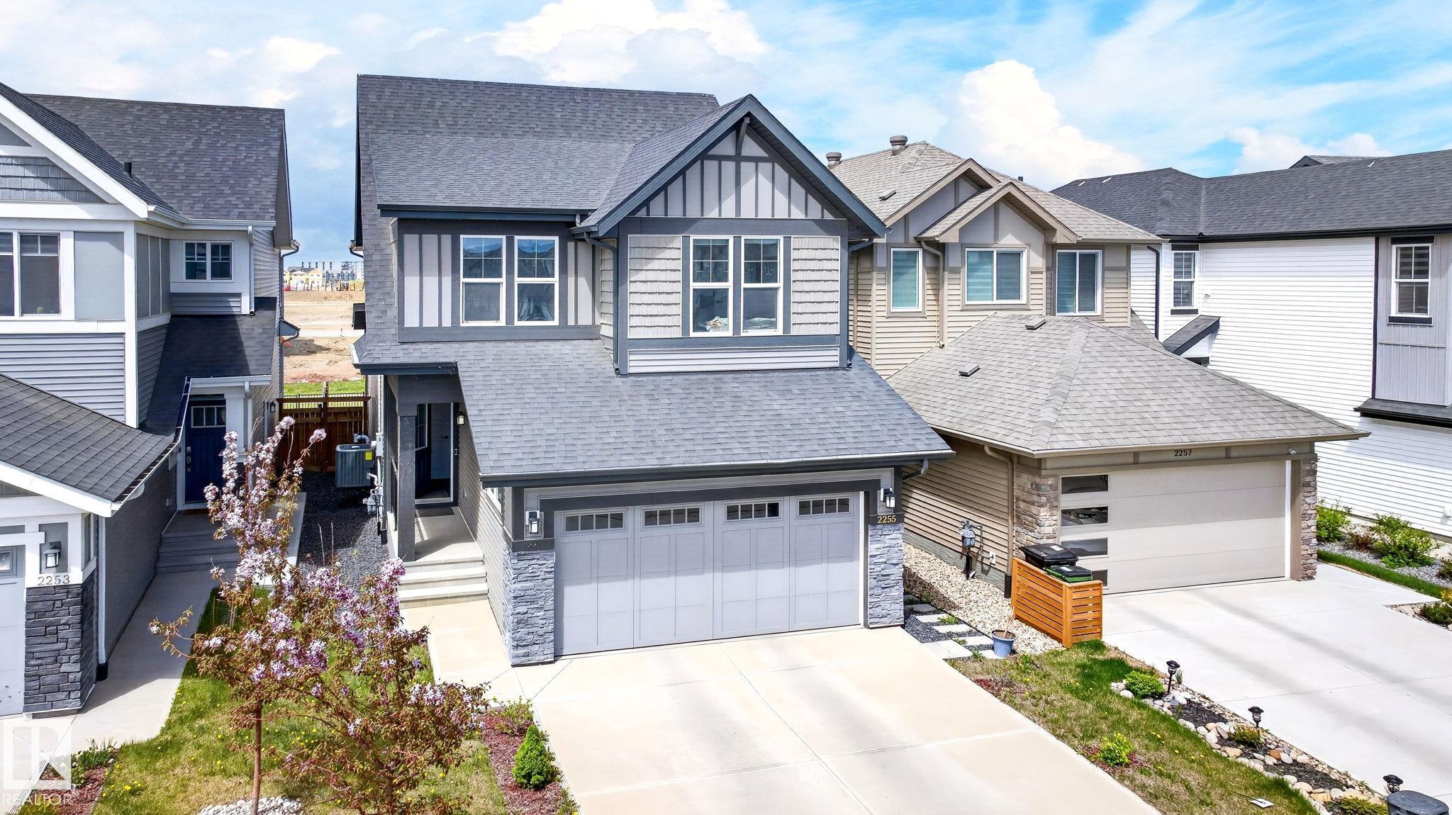 2255 Donaghey Way SW, Desrochers Area, Edmonton