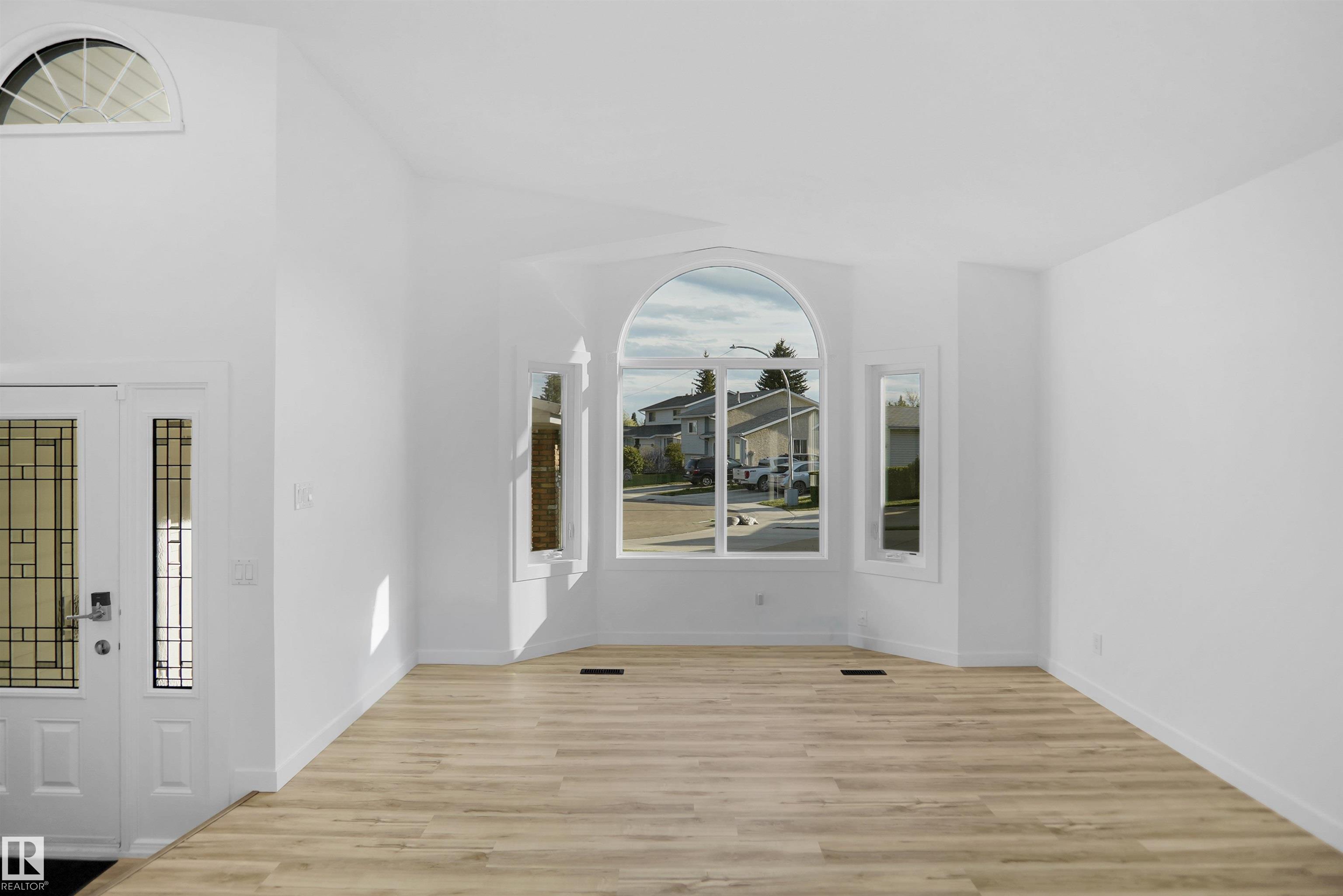 10018 173 Avenue NW, Baturyn, Edmonton