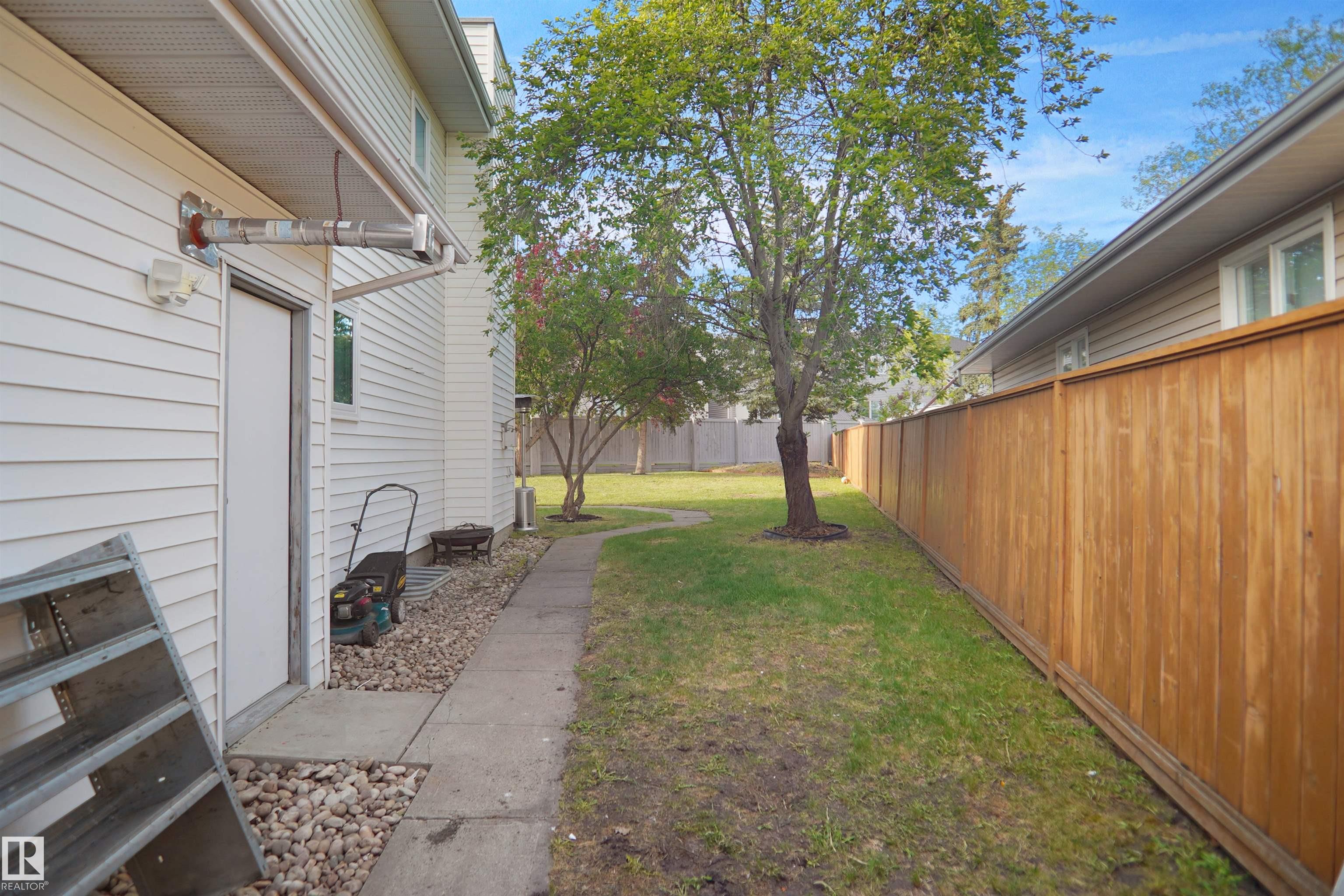 Photo 49 at 10018 173 Avenue NW, Baturyn, Edmonton