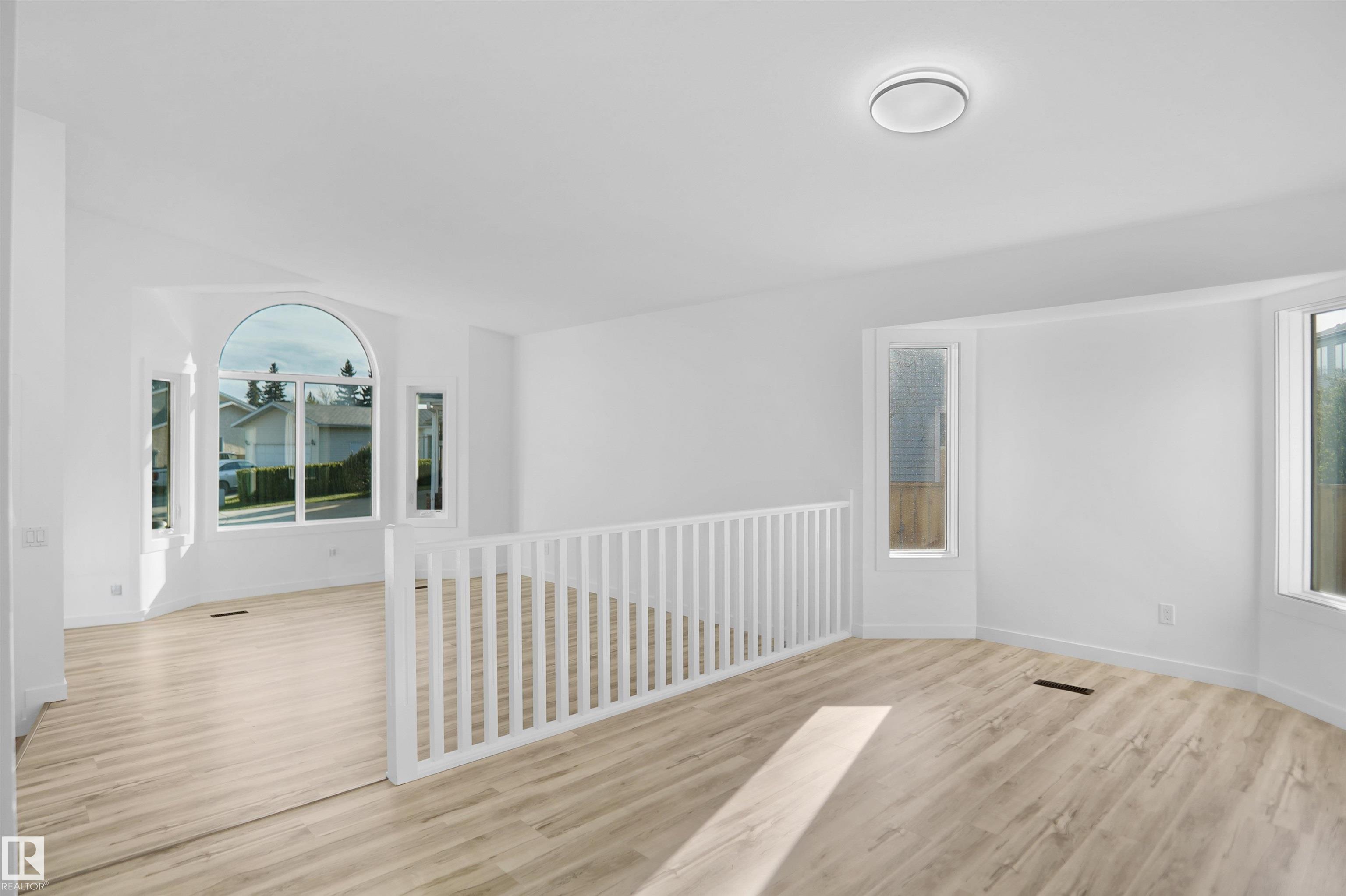 Photo 8 at 10018 173 Avenue NW, Baturyn, Edmonton